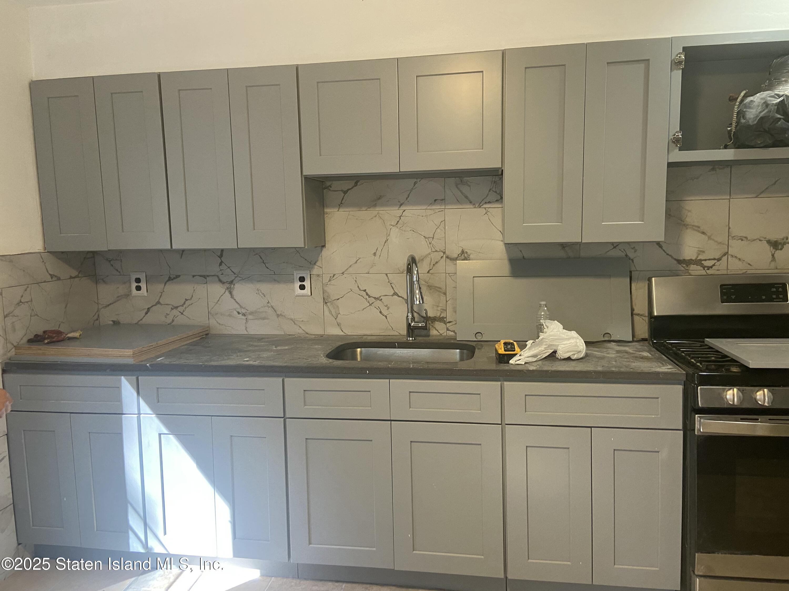 214 Bay Street, Staten Island, NY, 10301 image 8