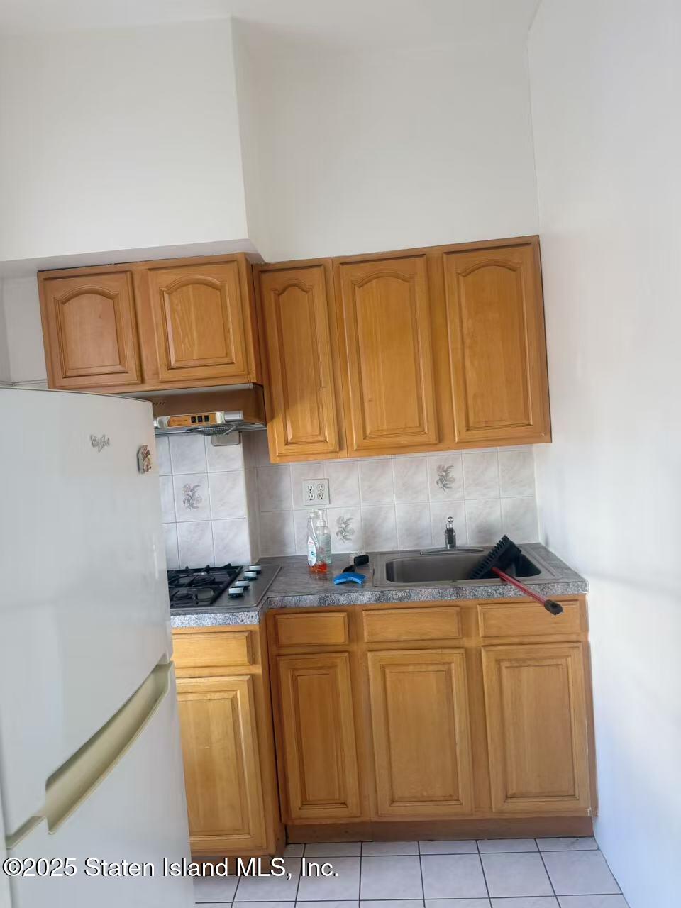 349 87 Street Image 5