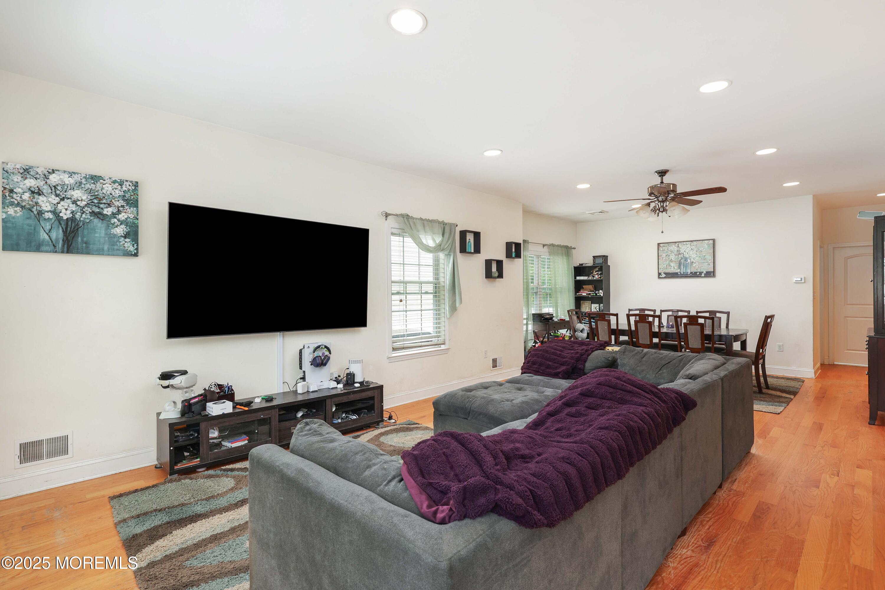 280 Linden Avenue, Middletown, NJ, 07748 image 6