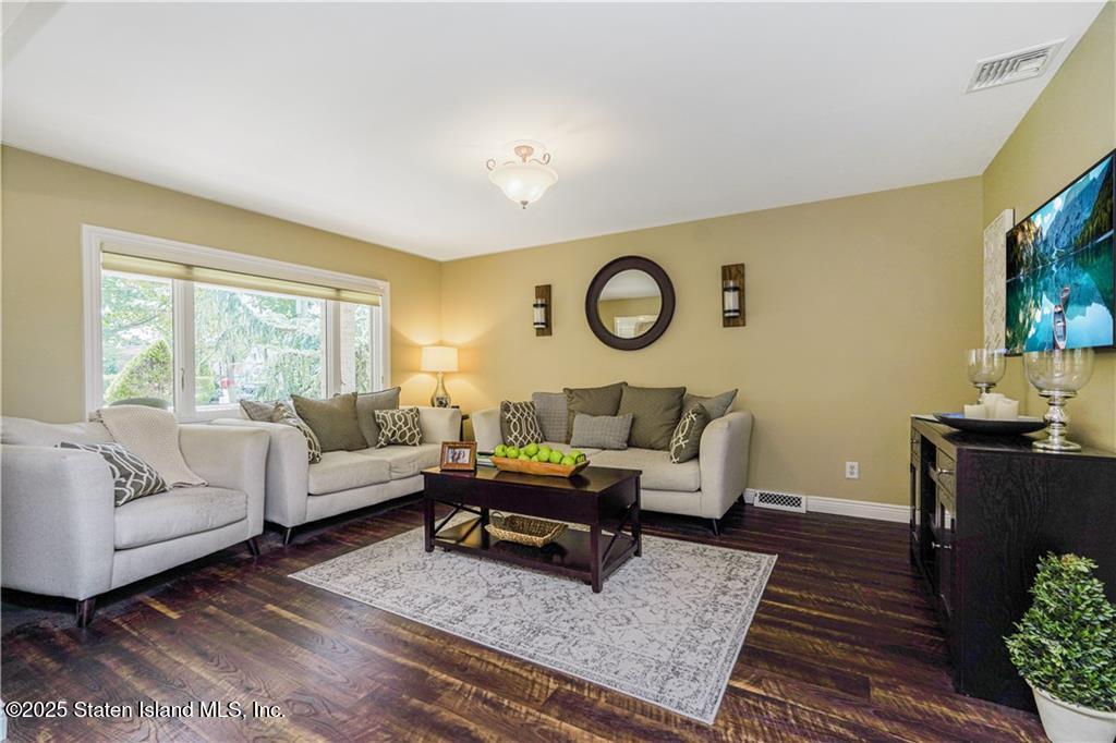 381 Burgher Avenue, Staten Island, NY, 10305 image 7