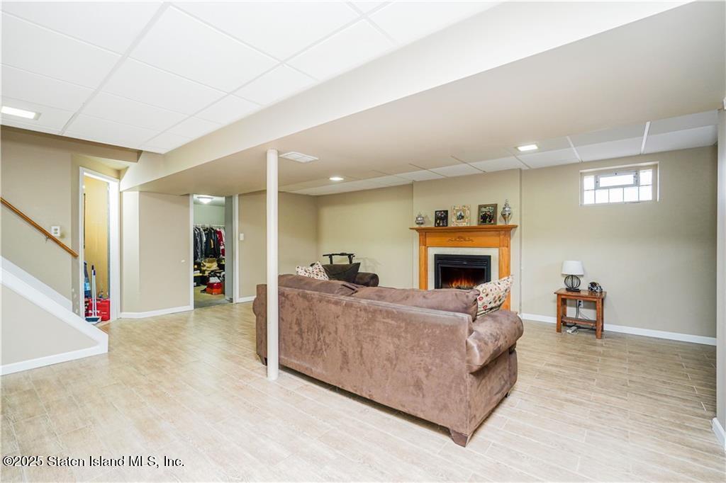 381 Burgher Avenue, Staten Island, NY, 10305 image 27