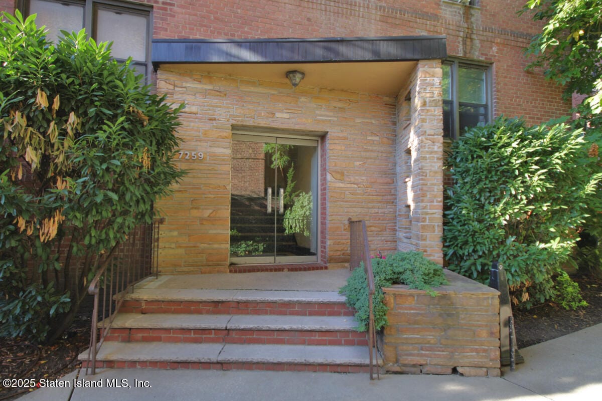 7259 Shore Road #5a, Brooklyn, NY, 11209