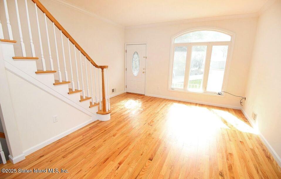 65 Gwenn Loop Image 4