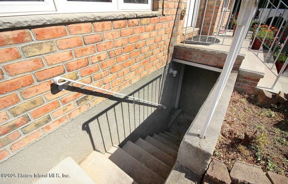 65 Gwenn Loop Image 2