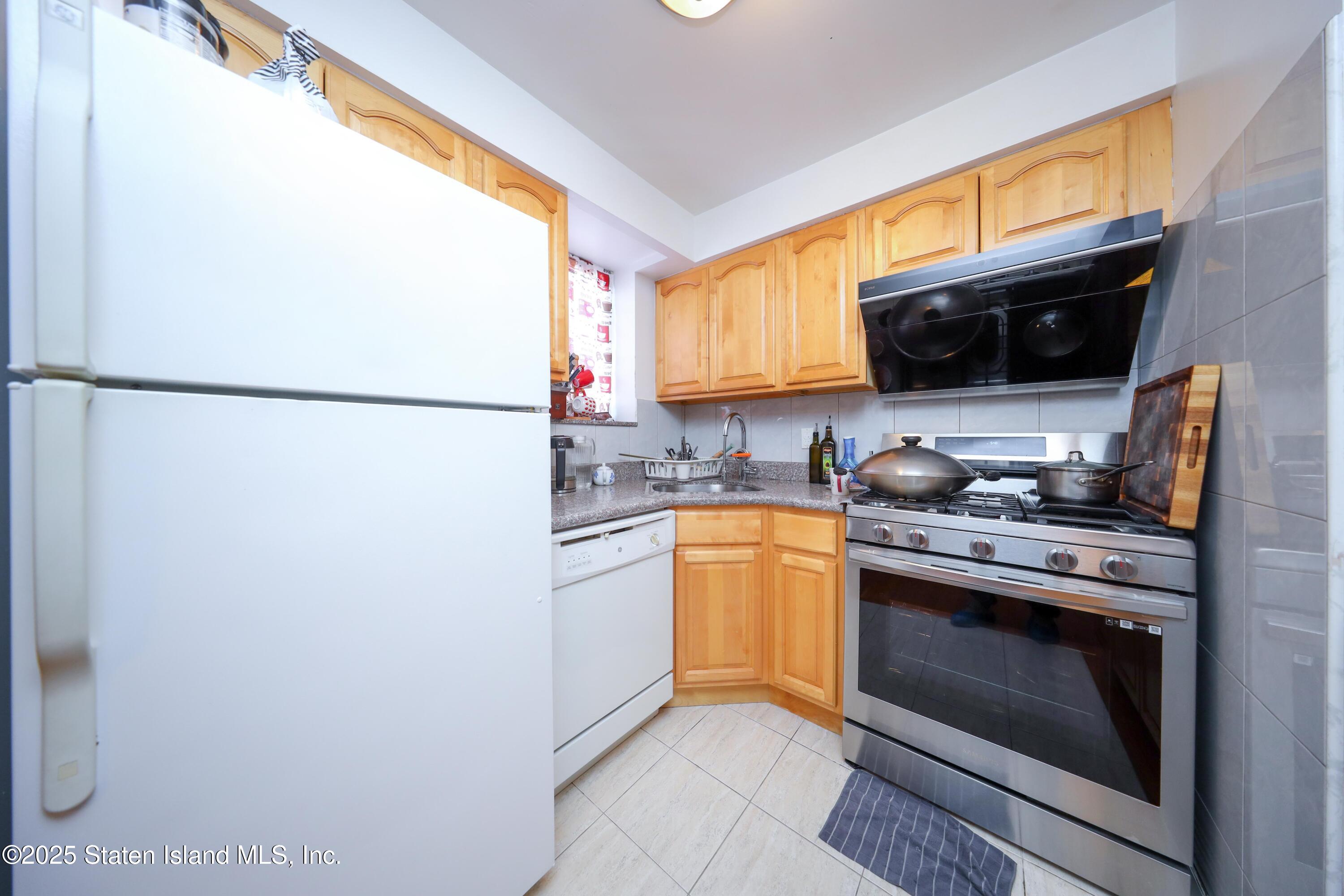 1820 73rd Street 3a, Brooklyn, NY, 11204 image 11