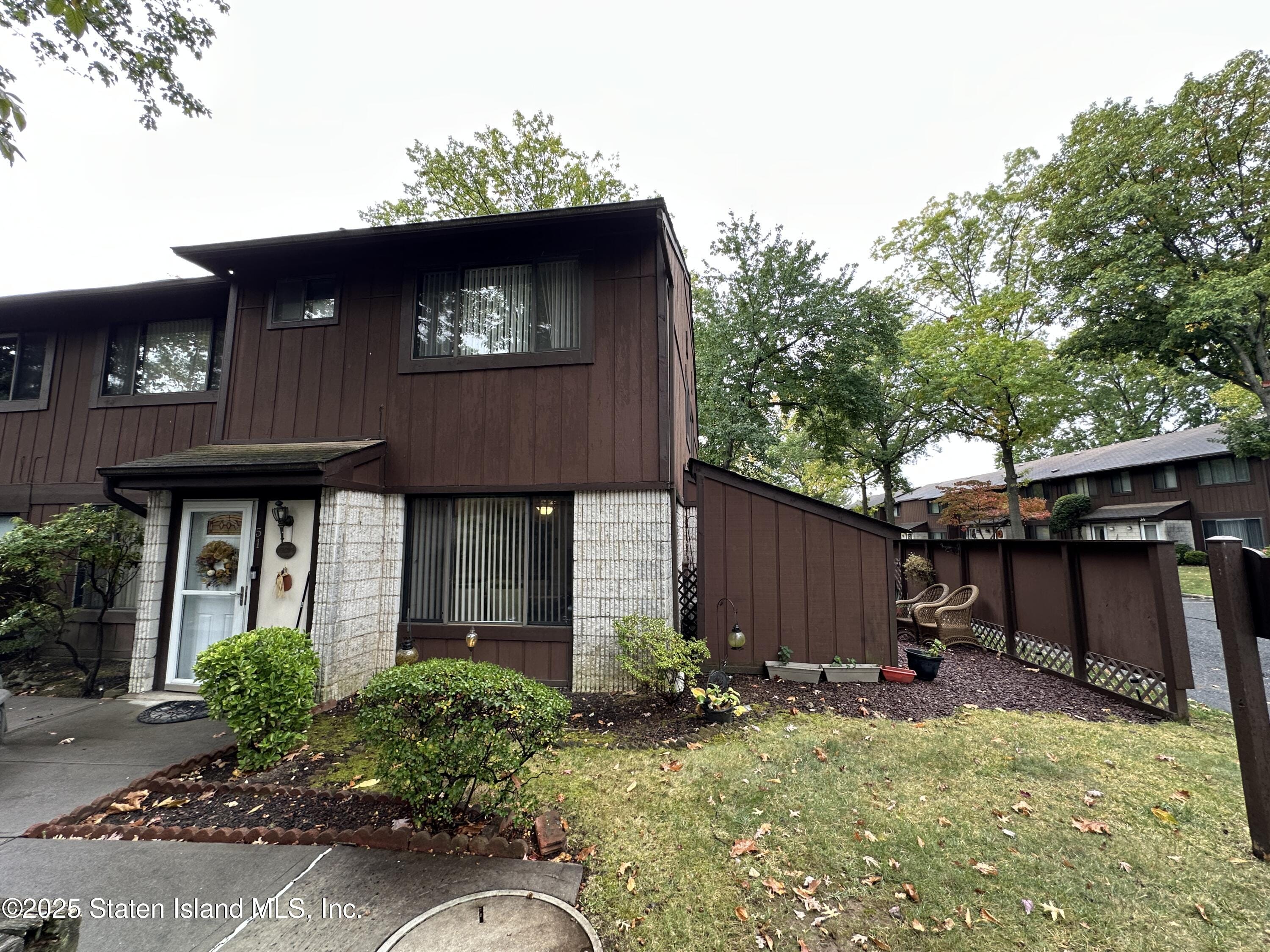 51 Rumson Road Image 1