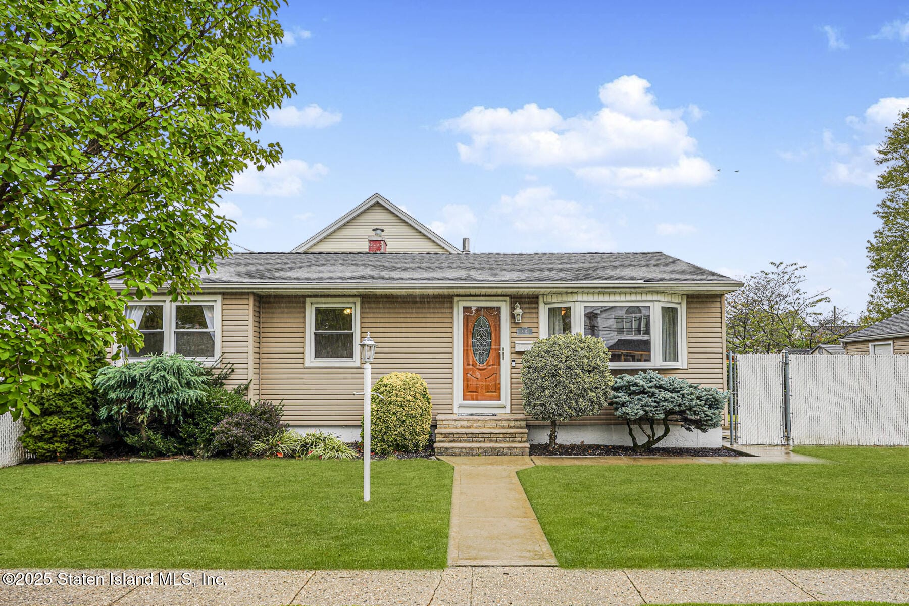 504 Falcon Avenue Image 1