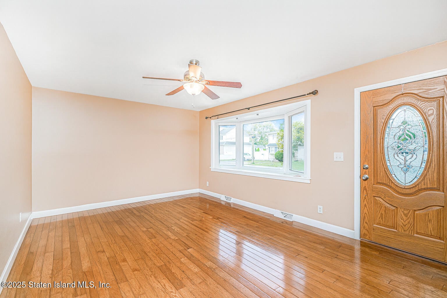 504 Falcon Avenue Image 5