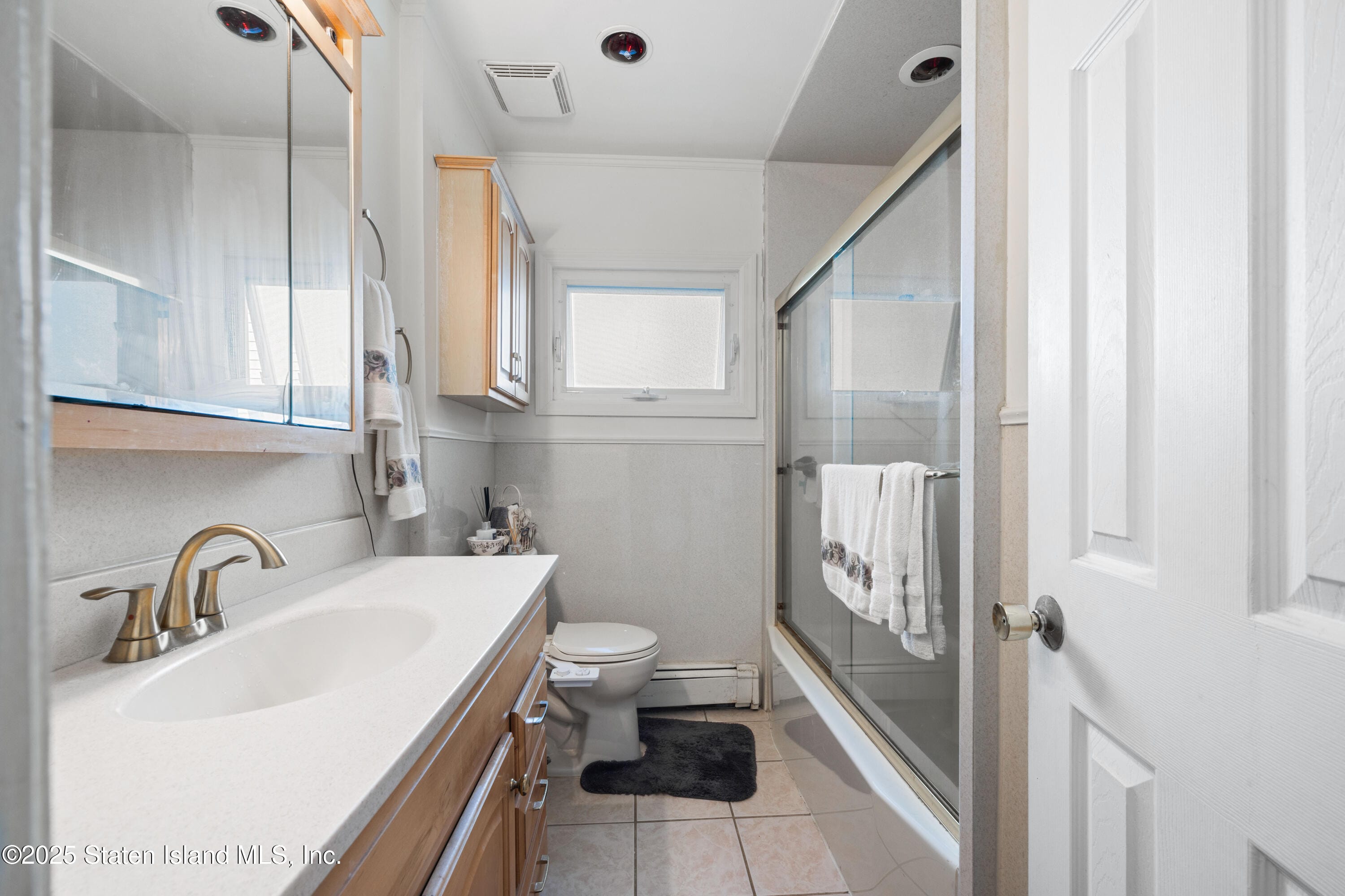 861 Maple Lane, Hempstead, NY, 11575 image 26