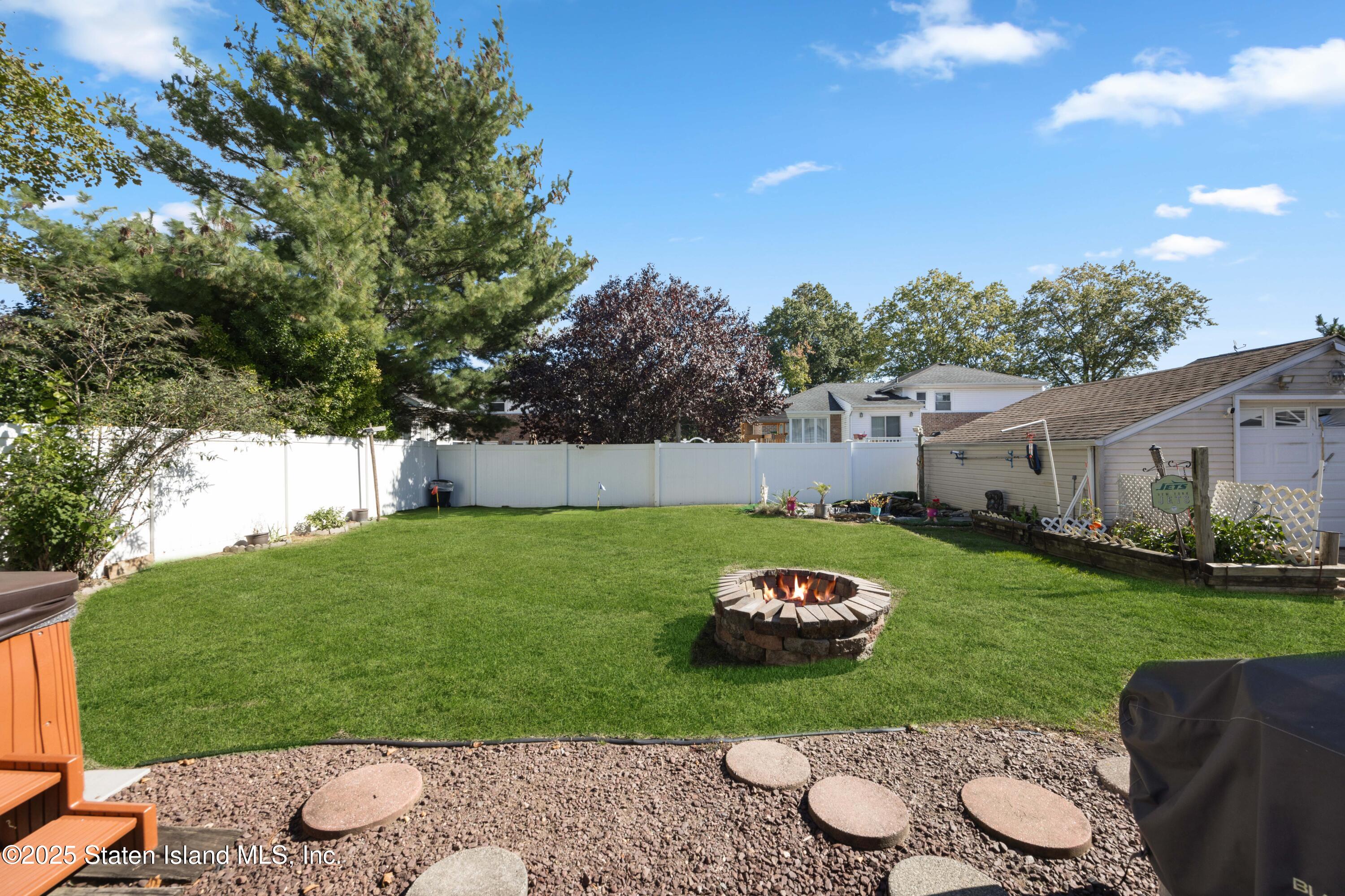 861 Maple Lane, Hempstead, NY, 11575 image 36