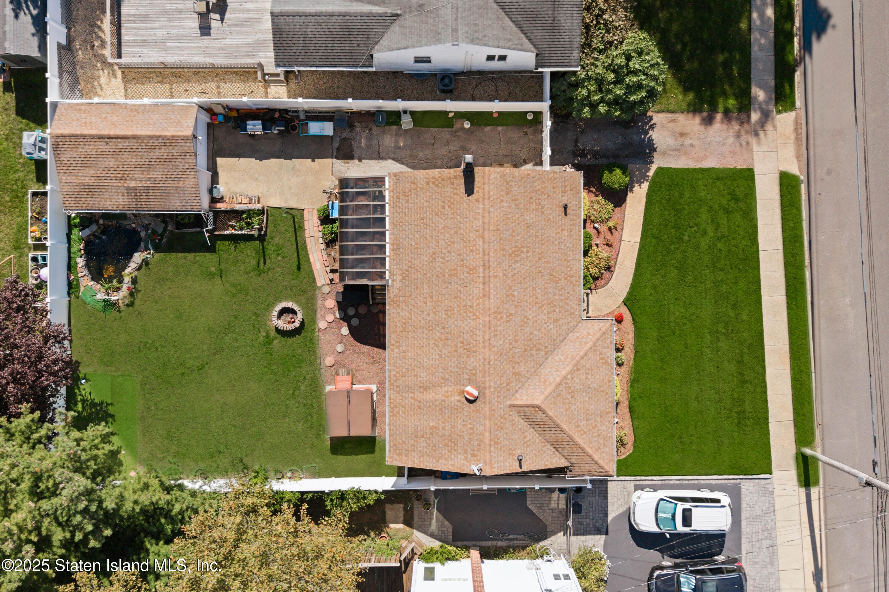 861 Maple Lane, Hempstead, NY, 11575 image 42