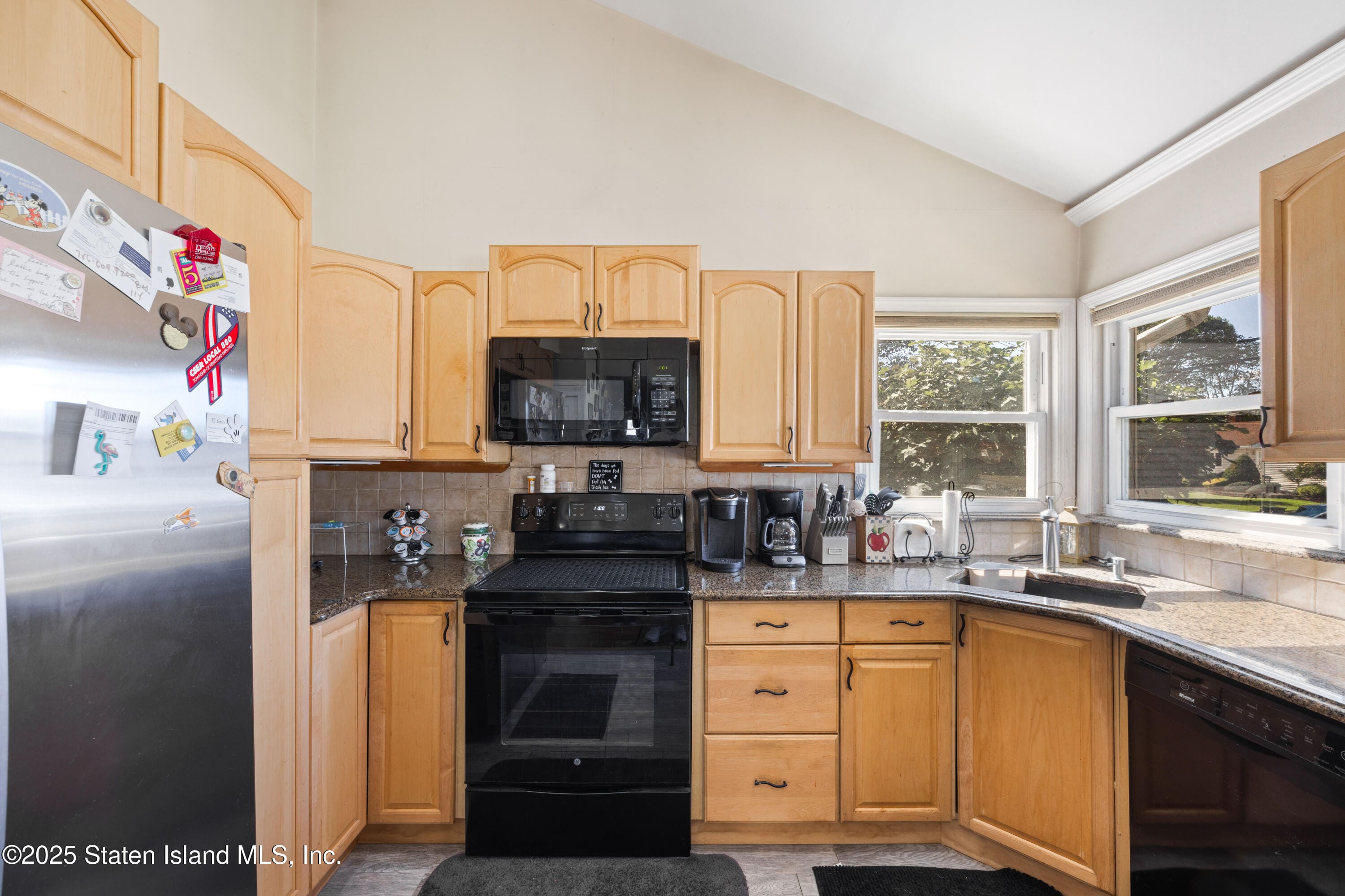 861 Maple Lane, Hempstead, NY, 11575 image 9