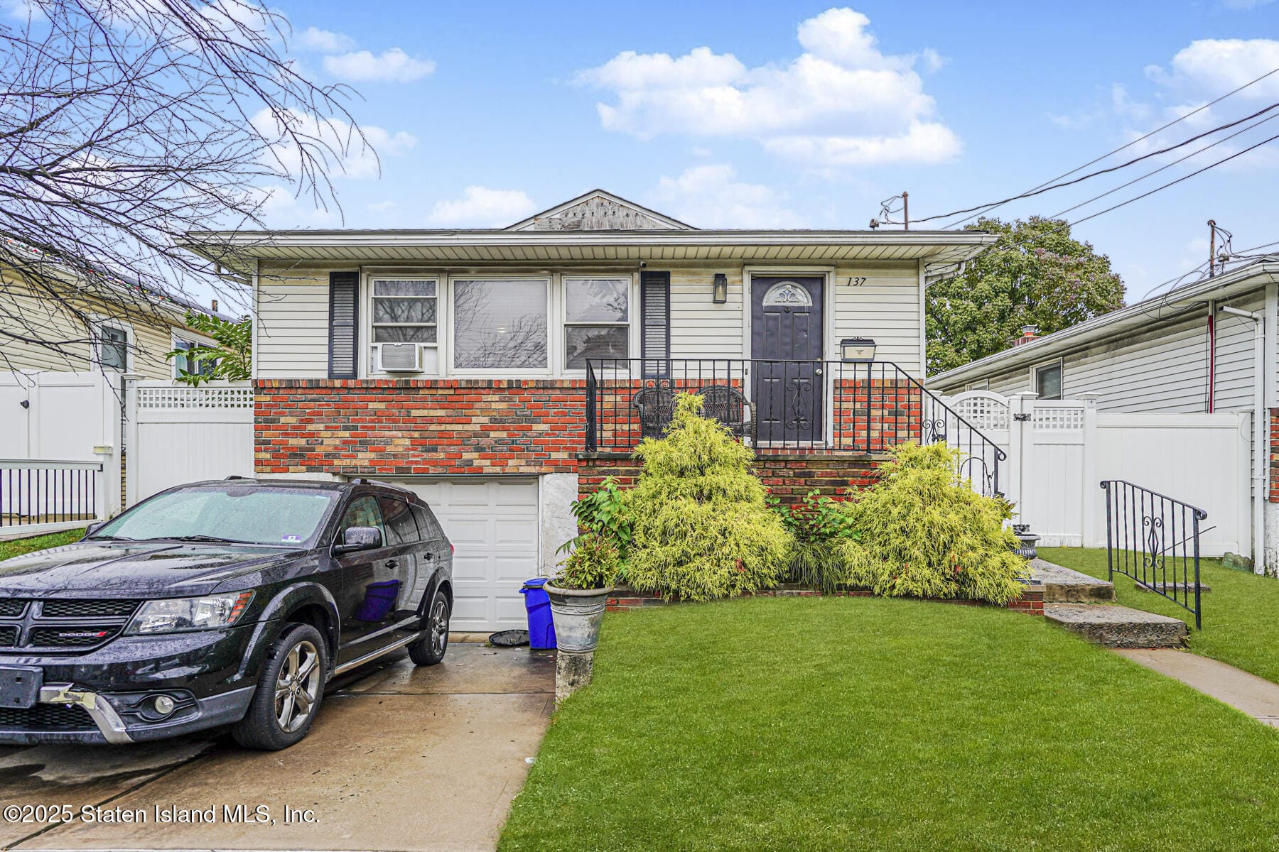 137 Dixon Avenue, Staten Island, NY, 10303