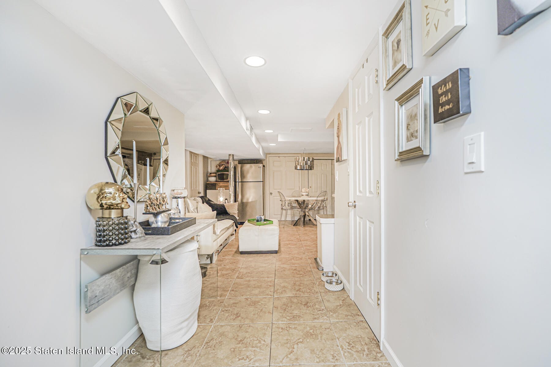 137 Dixon Avenue Image 2