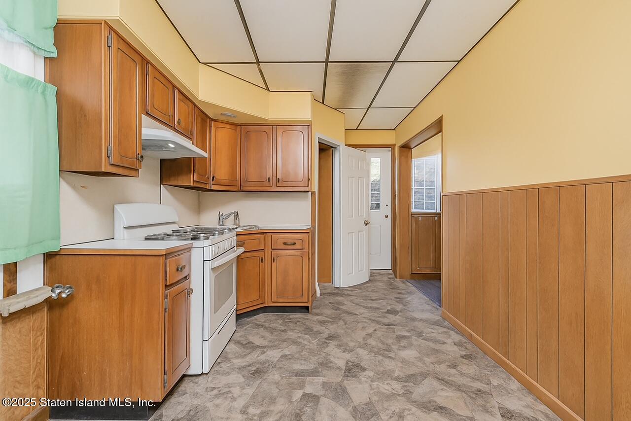 21 Simsonson Avenue, Staten Island, NY, 10303 image 12