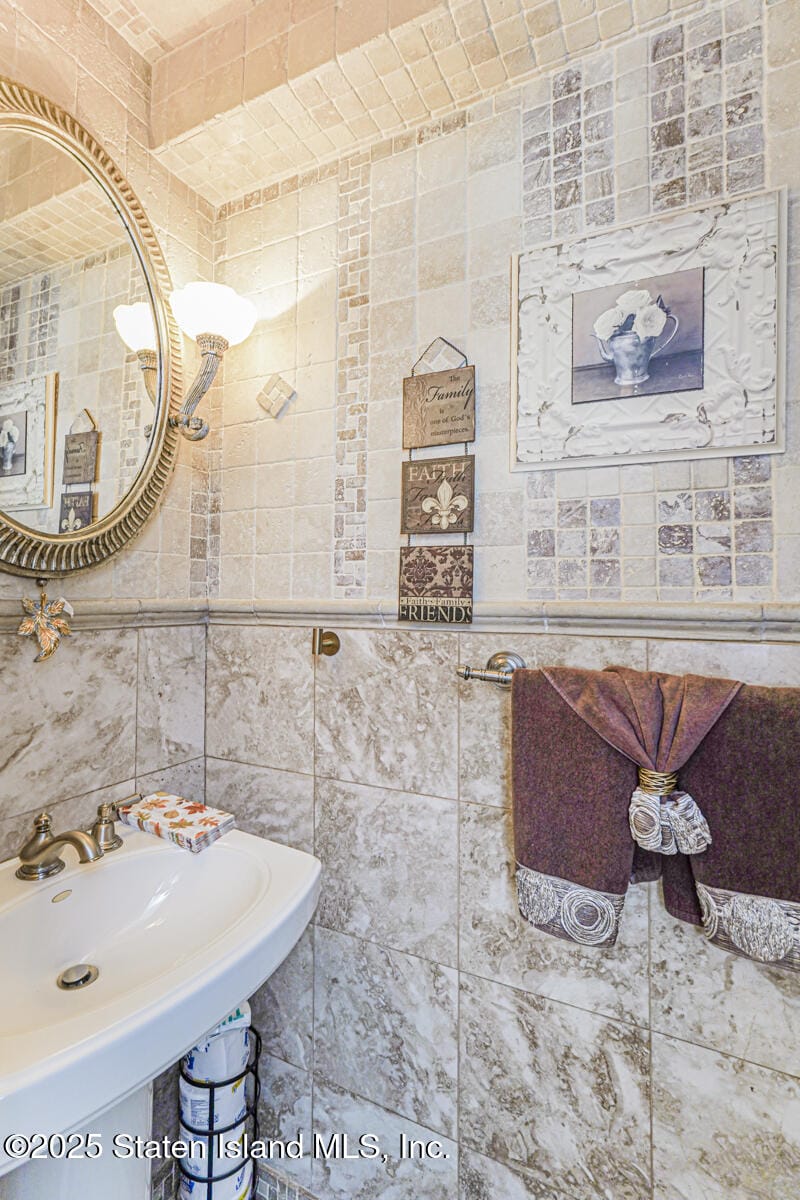 352 Grantwood Avenue, Staten Island, NY, 10312 image 17