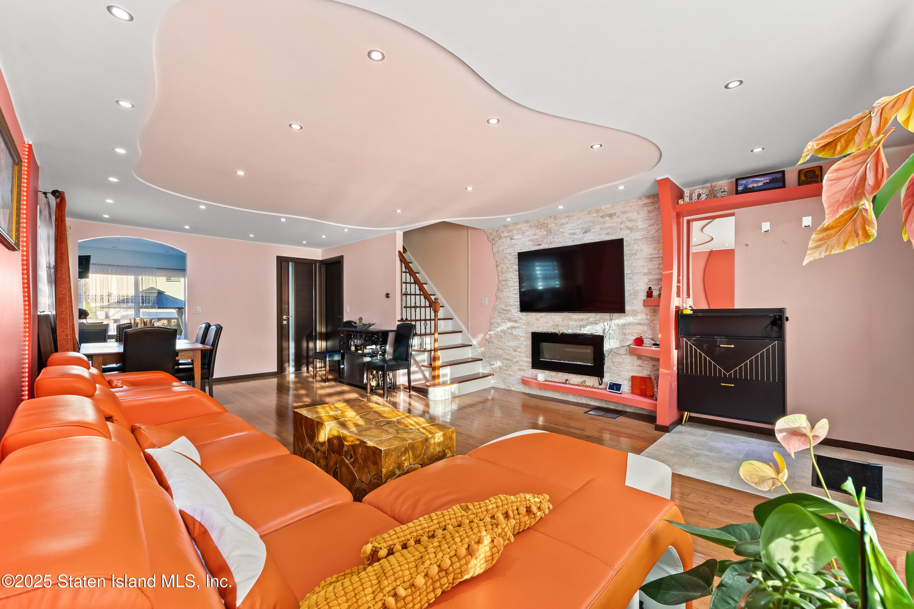 445 Beach Road Image 5