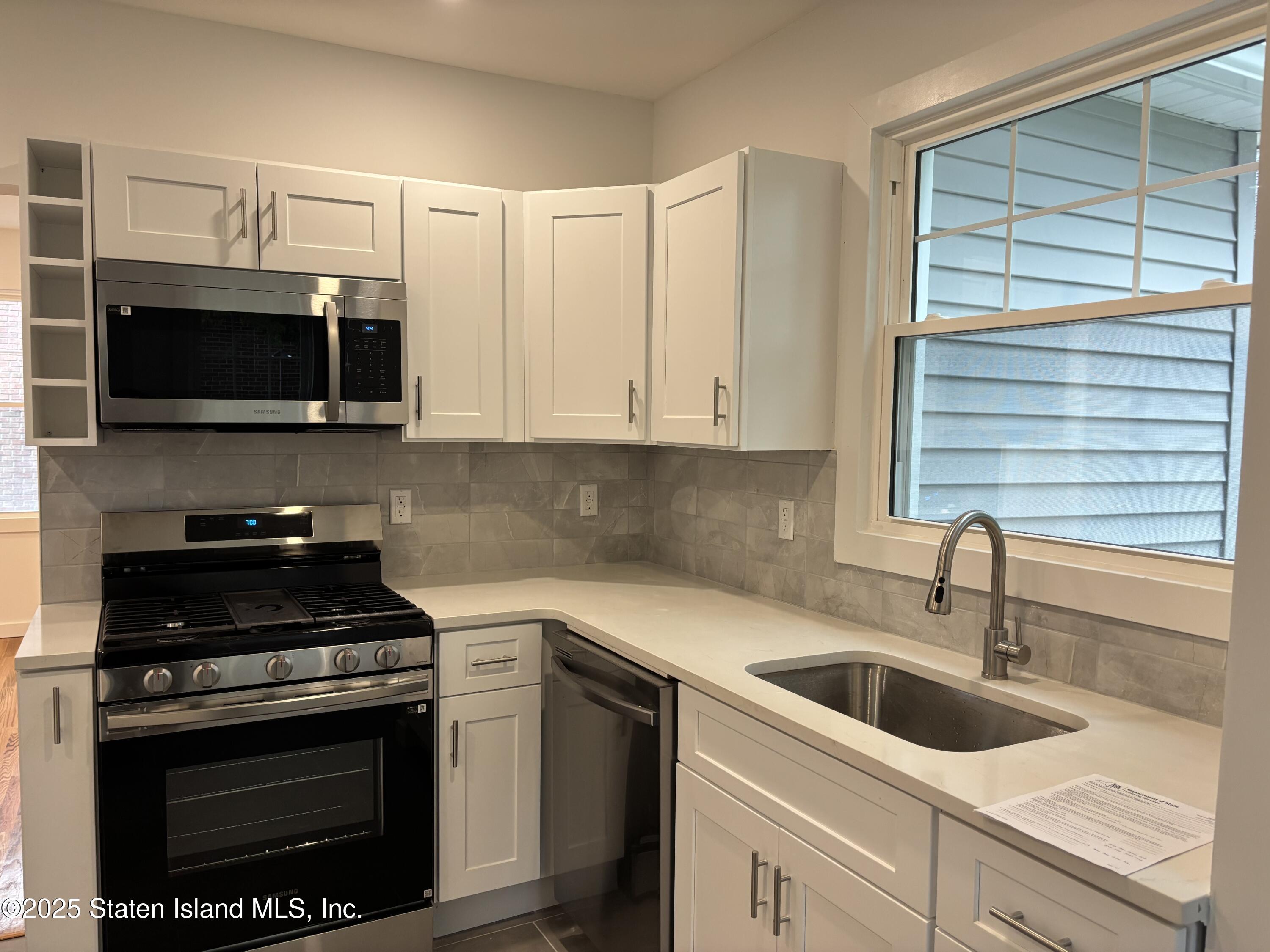 677 Bement Avenue, Staten Island, NY, 10310 image 12