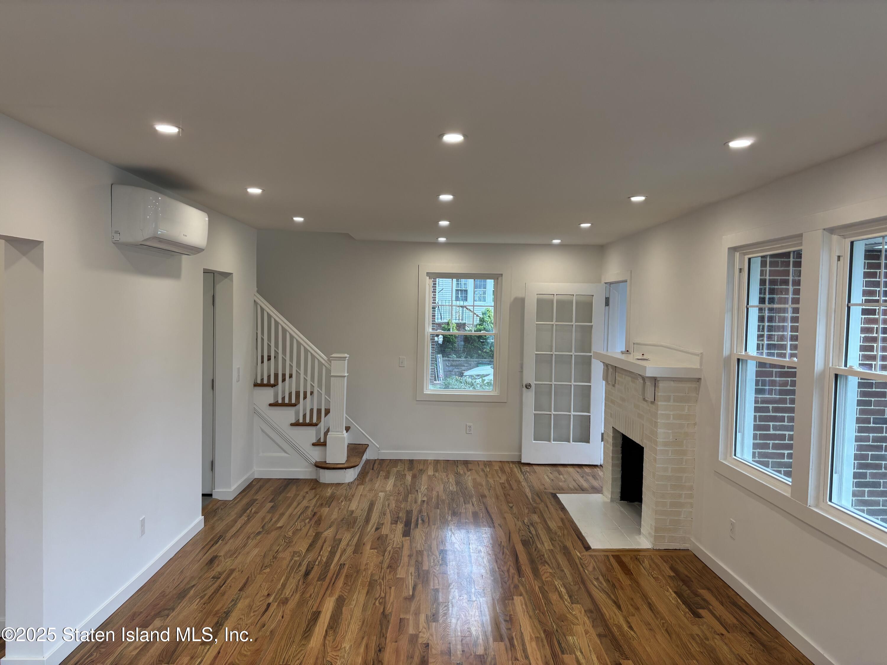 677 Bement Avenue Image 3