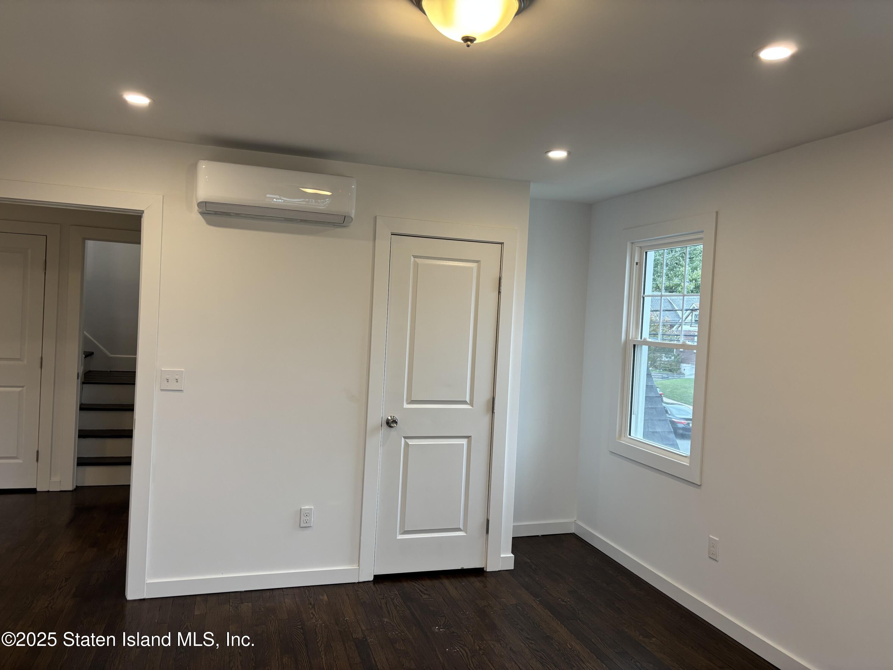 677 Bement Avenue, Staten Island, NY, 10310 image 18