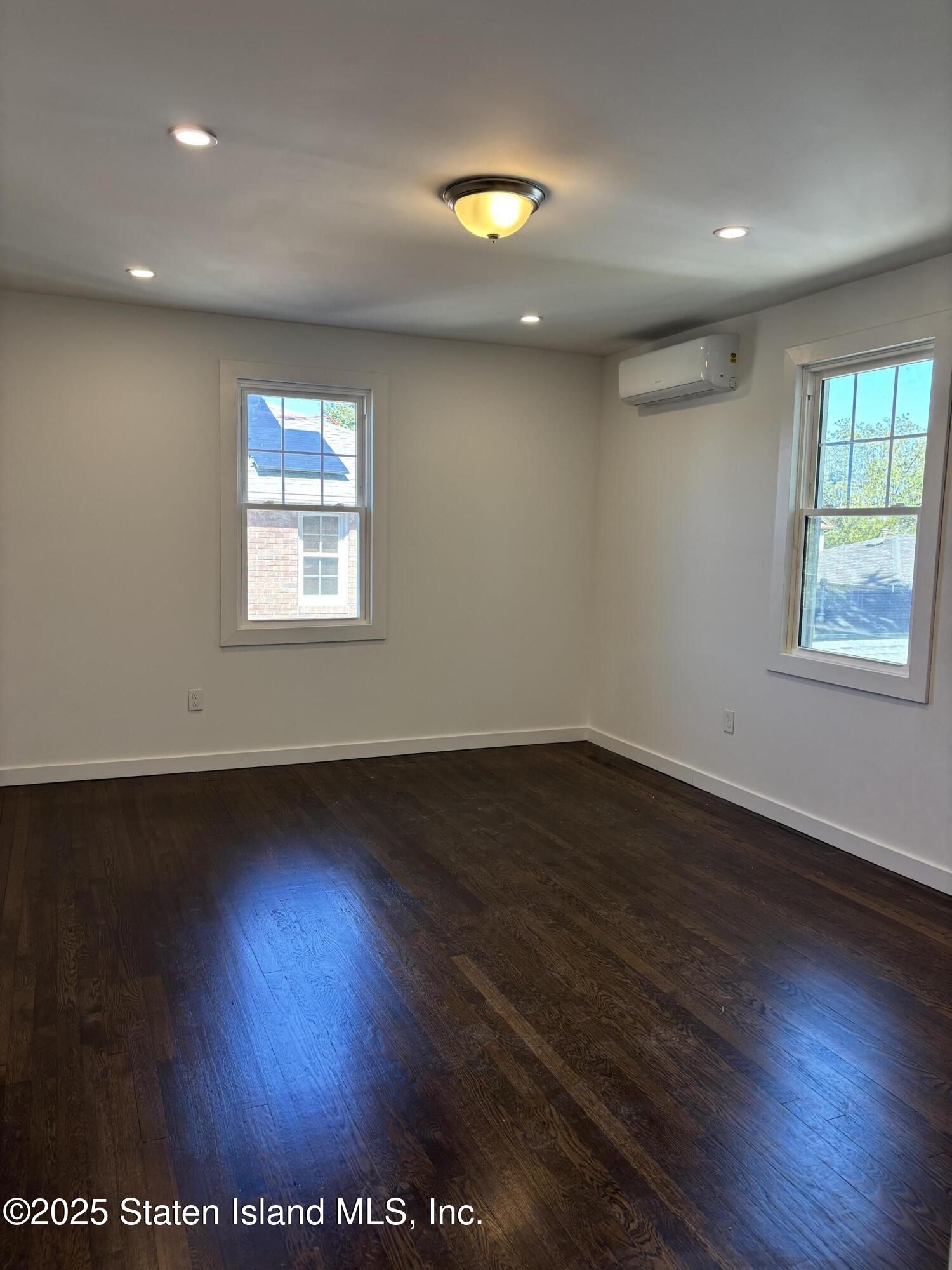 677 Bement Avenue, Staten Island, NY, 10310 image 15