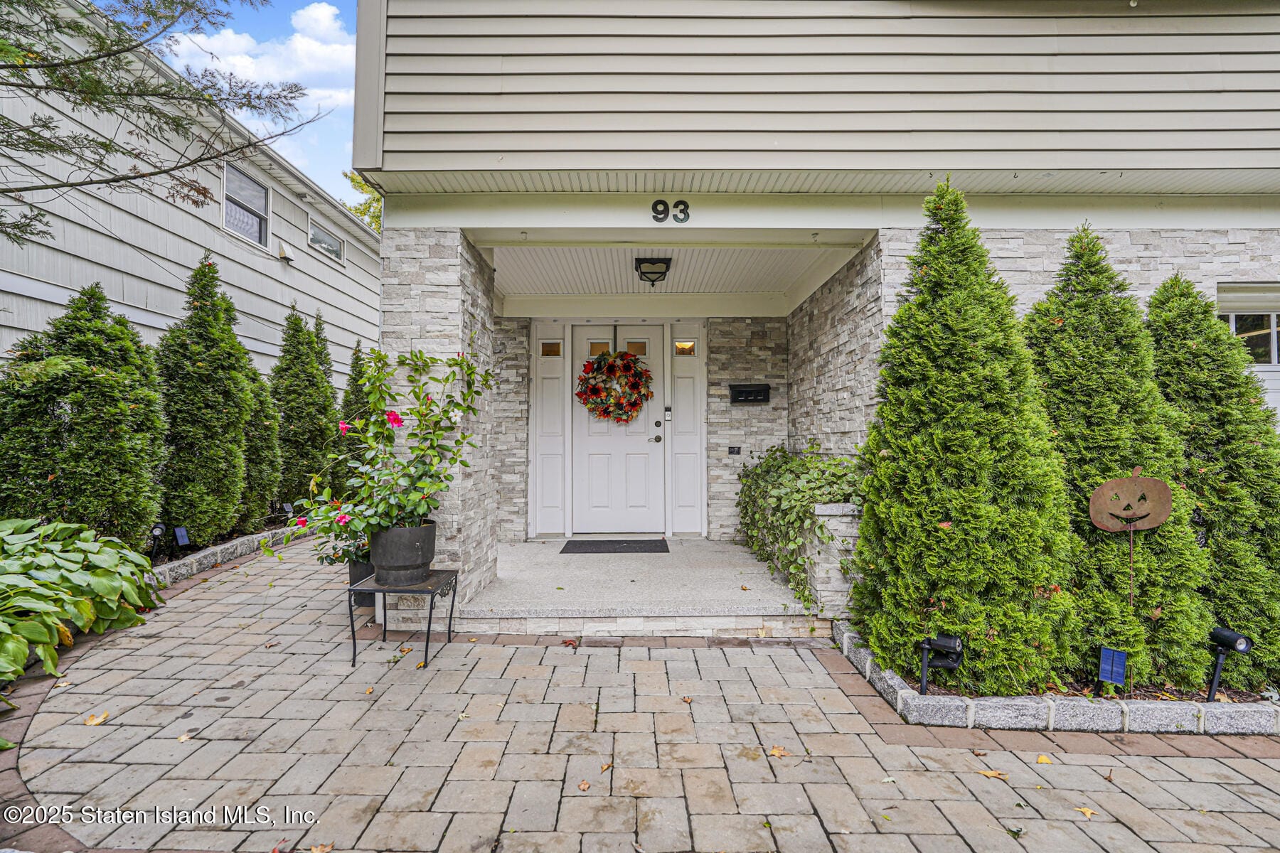 93 Wheeling Avenue Image 3