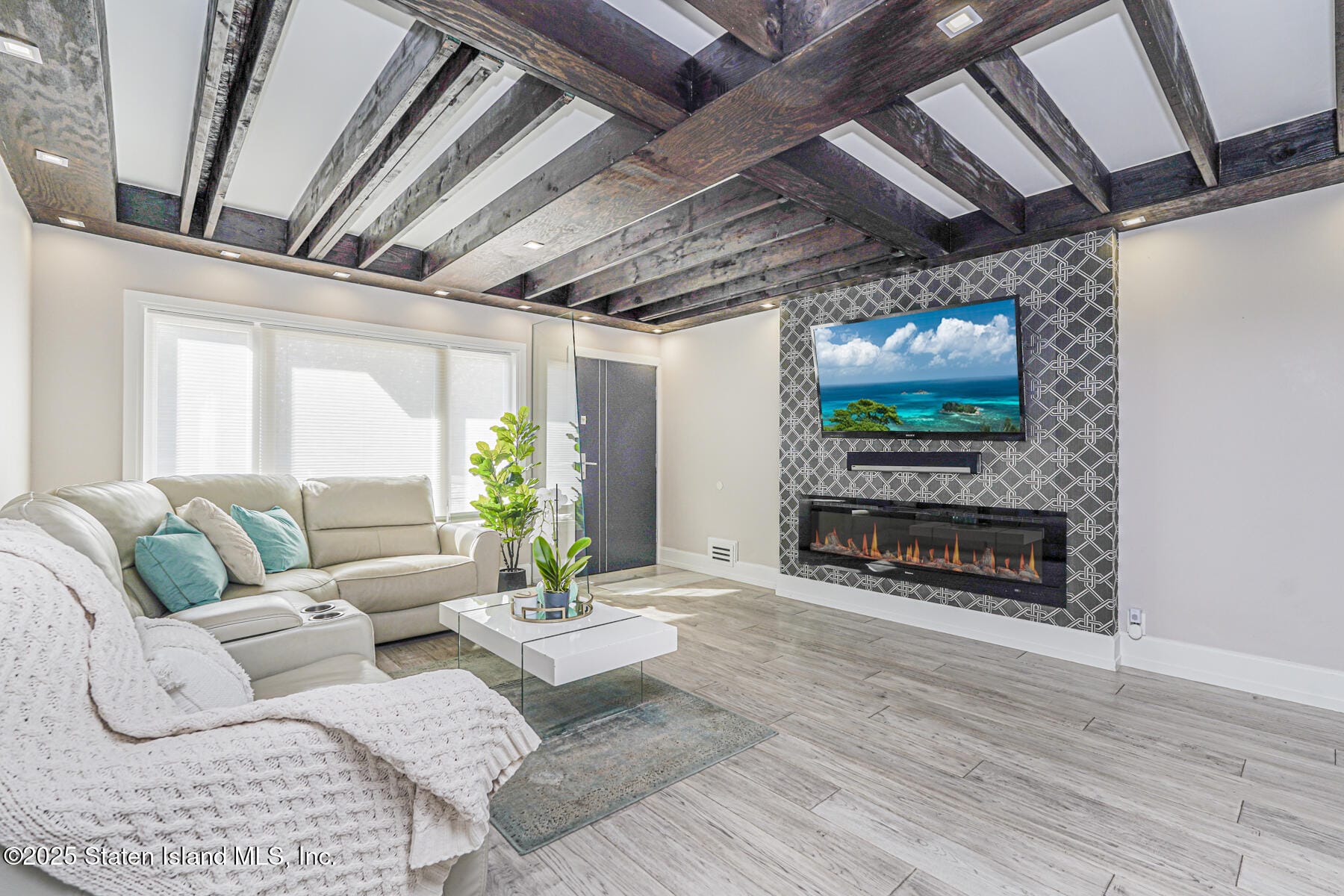 37 Ludwig Lane Image 2