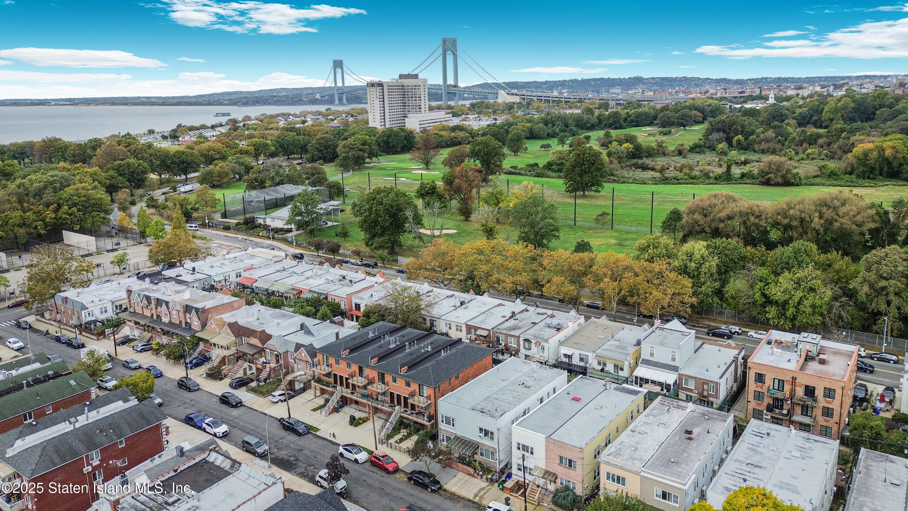 200 Bay 7th Street Image 4