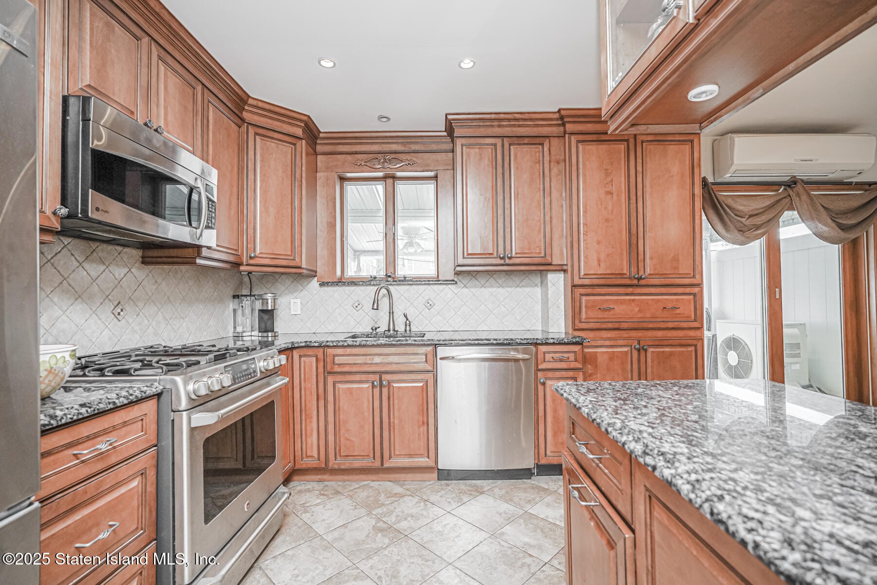 8907 16th Avenue, Brooklyn, NY, 11214 image 9