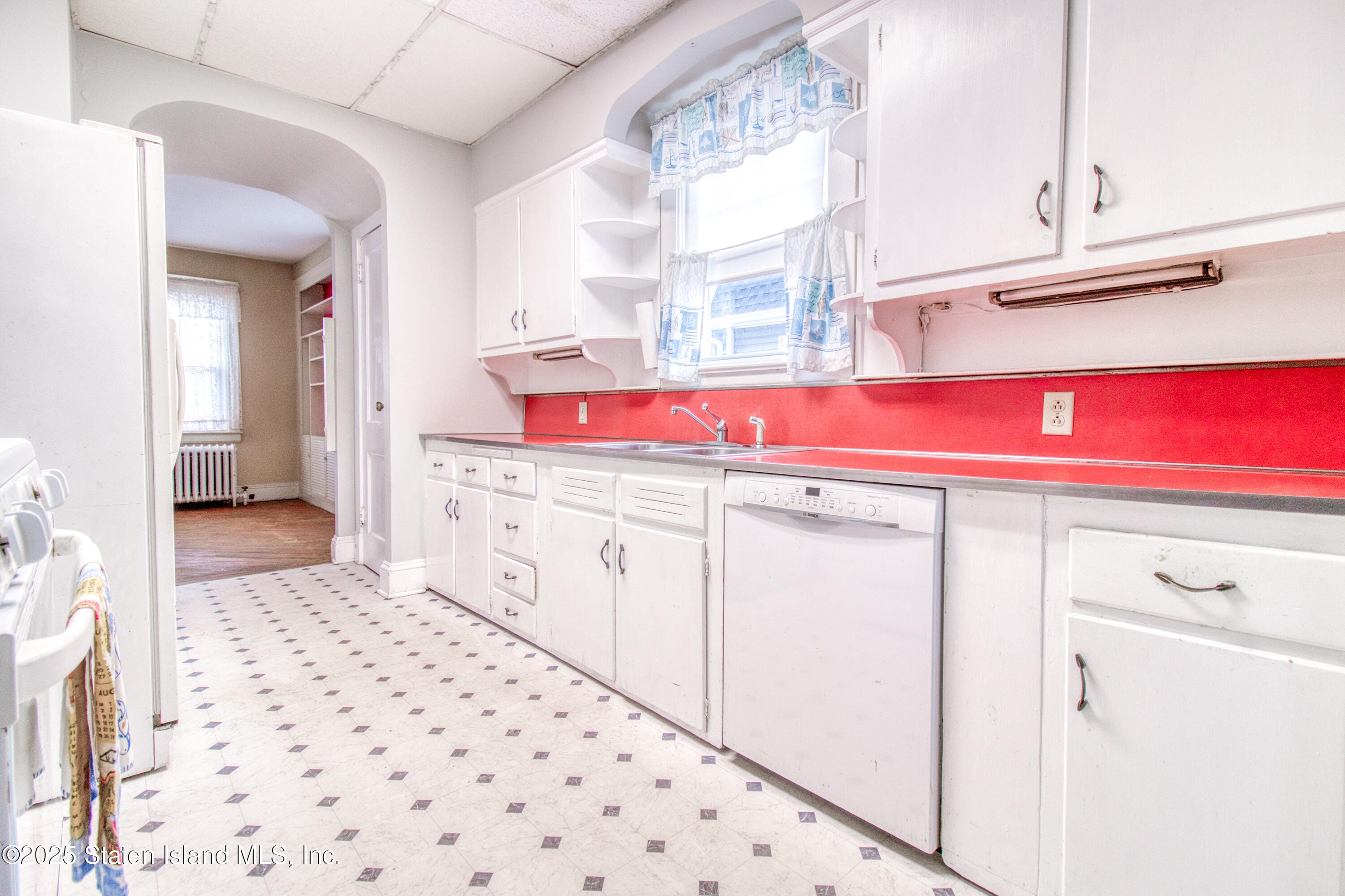 142 Margaretta Court, Staten Island, NY, 10314 image 12