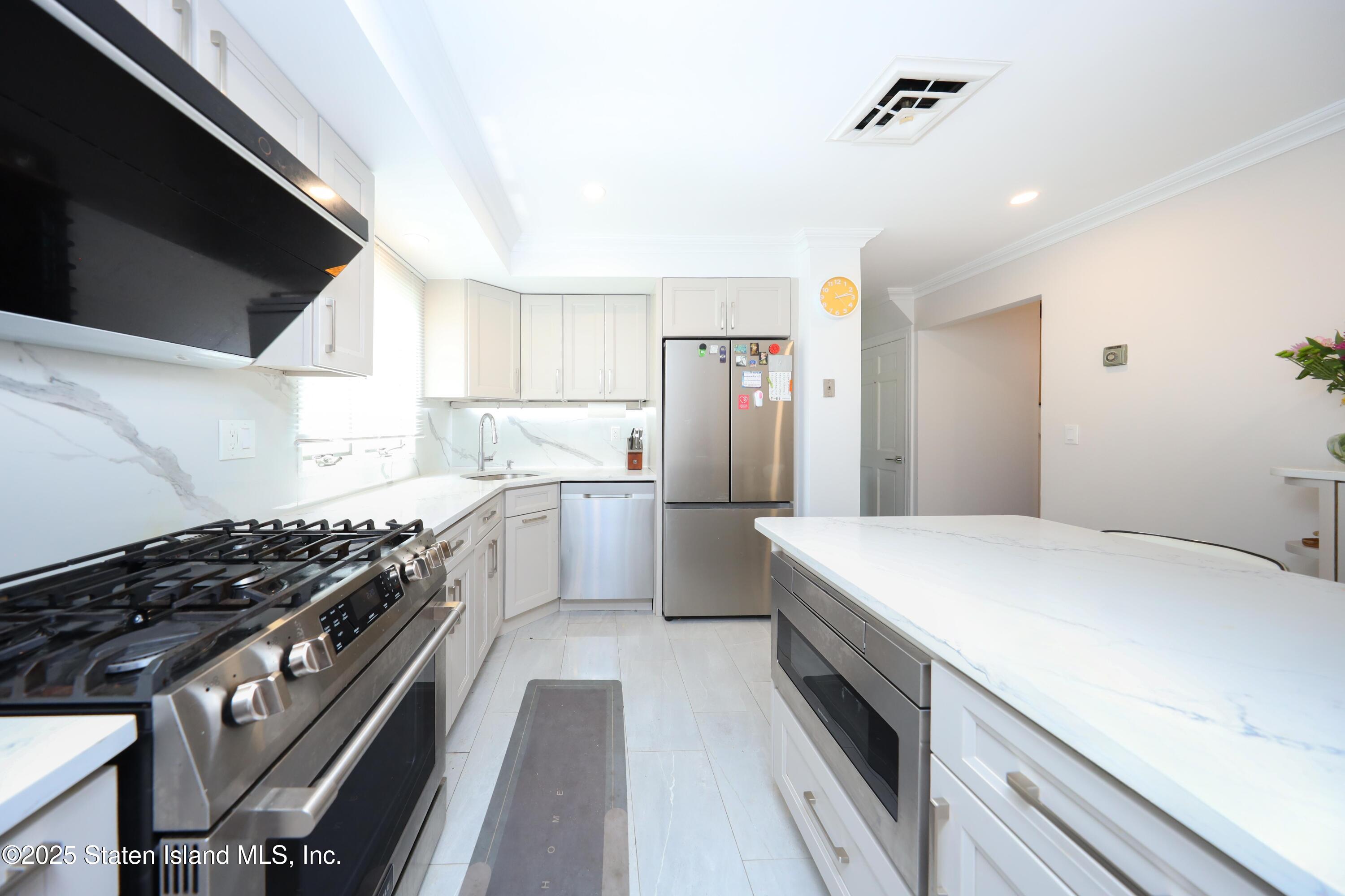 26 Hull Avenue, Staten Island, NY, 10306 image 9