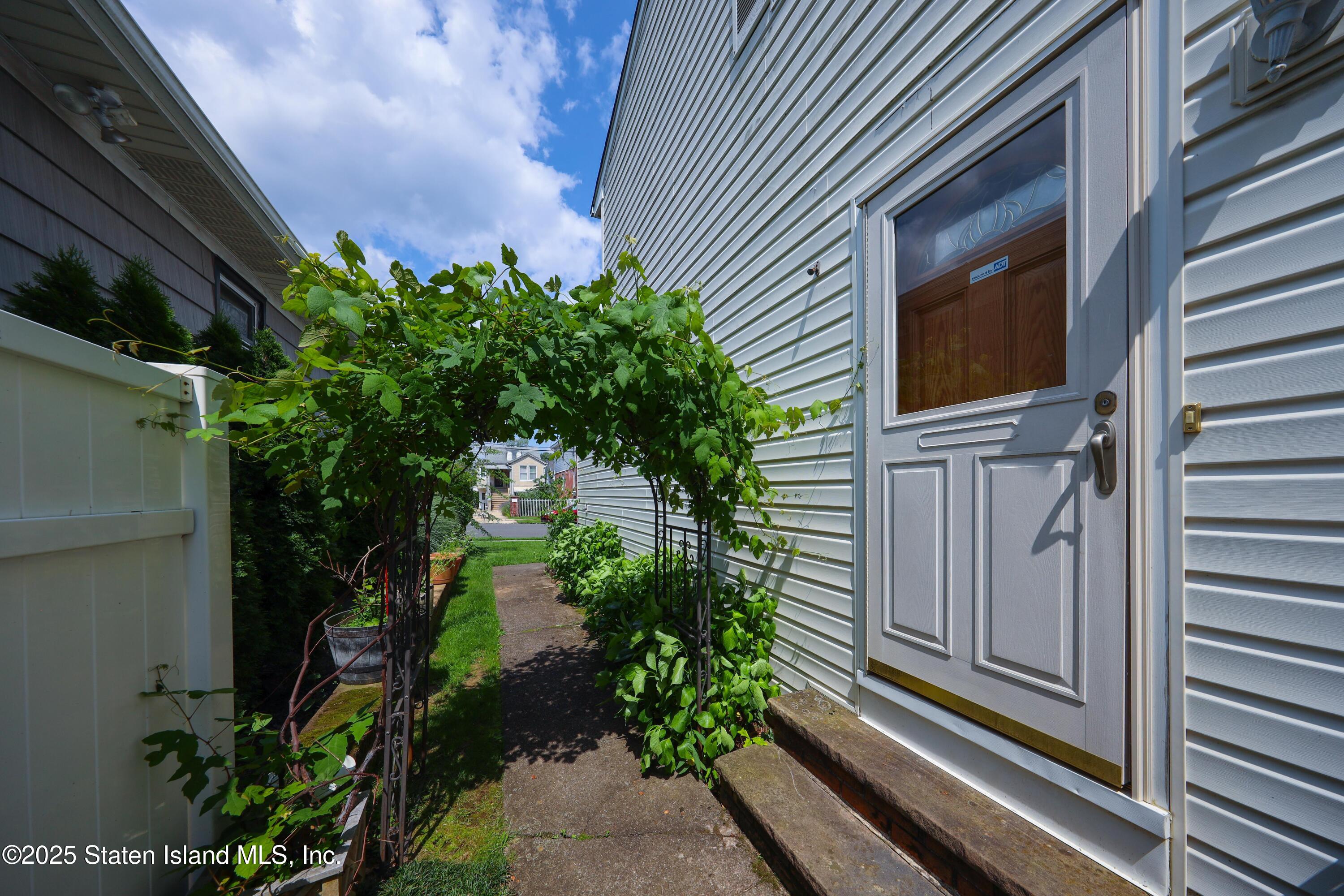 26 Hull Avenue, Staten Island, NY, 10306 image 35