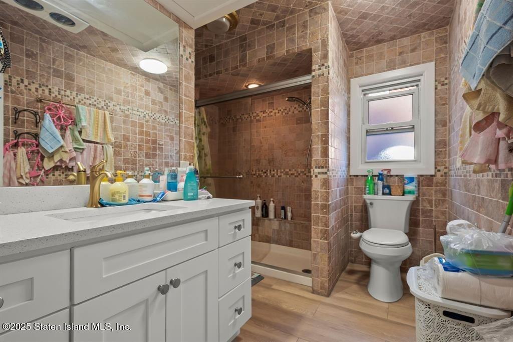 669 W Fingerboard Road Image 3