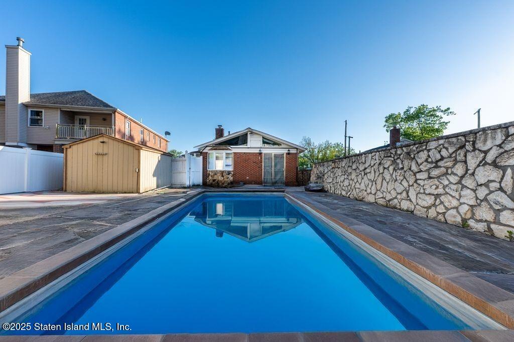 669 W Fingerboard Road, Staten Island, NY, 10305 image 12