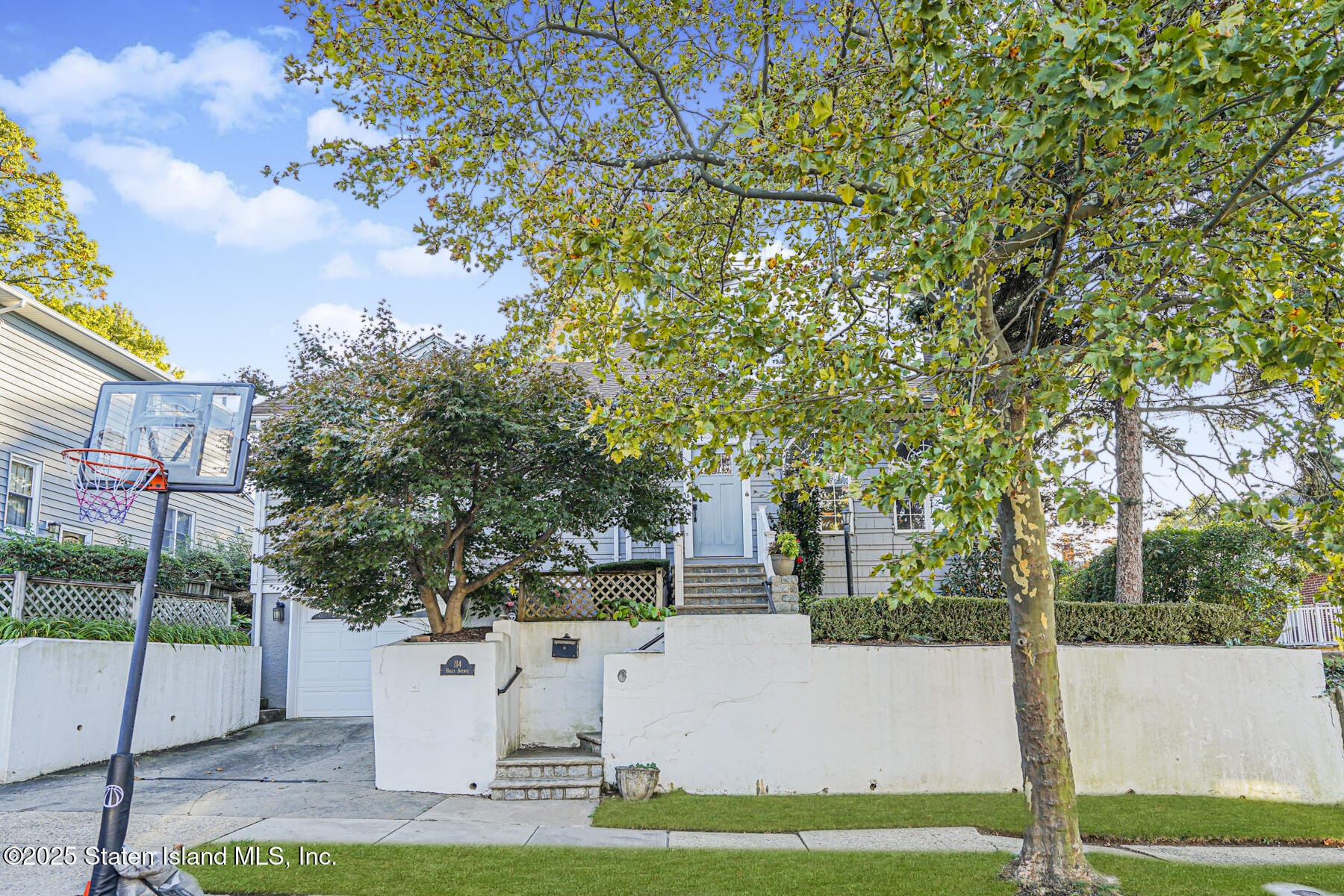 114 Holly Avenue Image 2