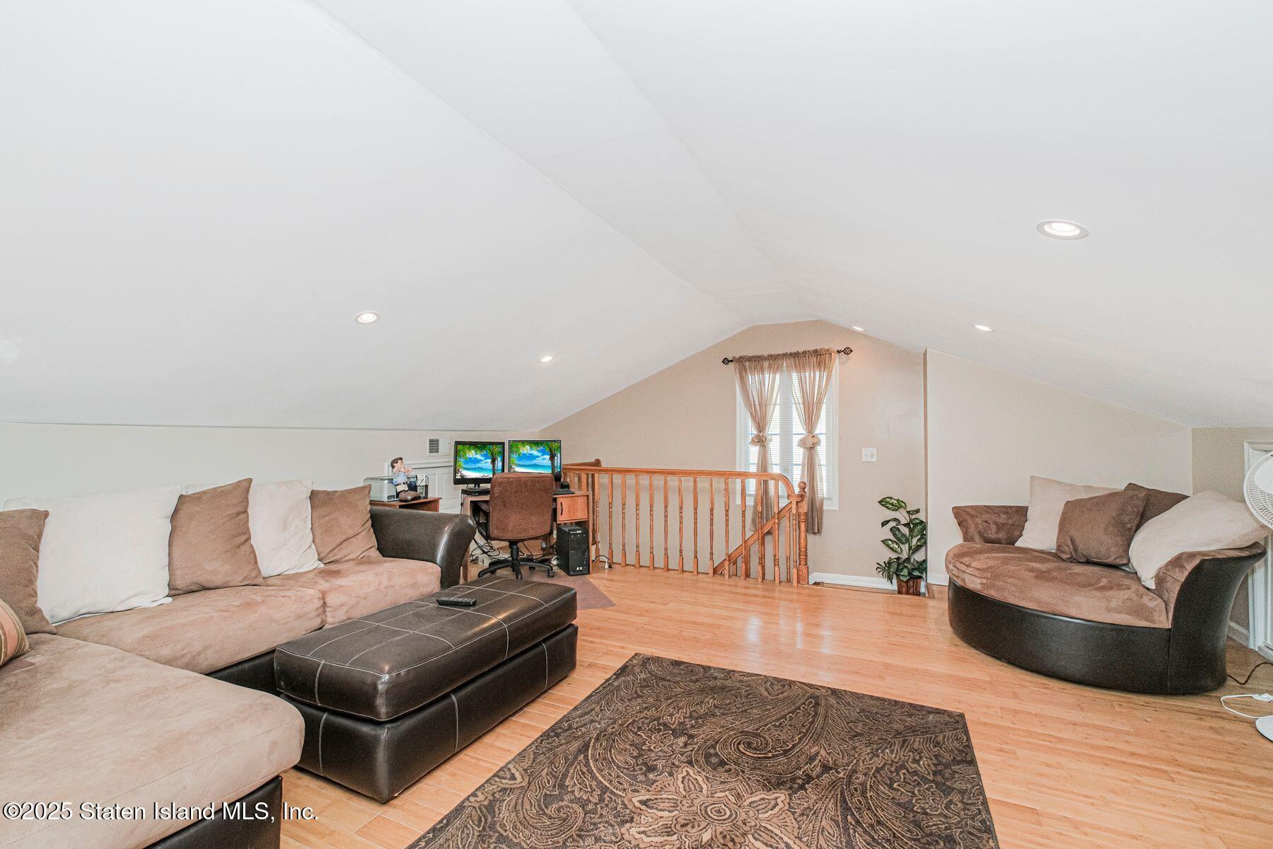 44 Quintard Street, Staten Island, NY, 10305 image 32