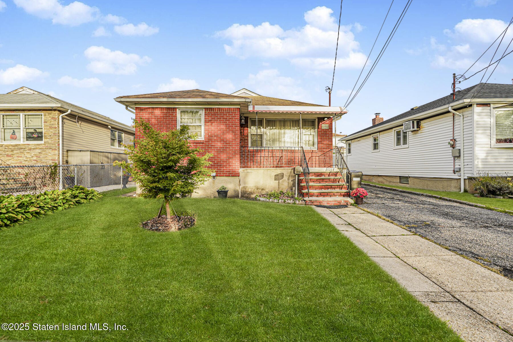 2075 North Railroad Avenue, Staten Island, NY, 10306