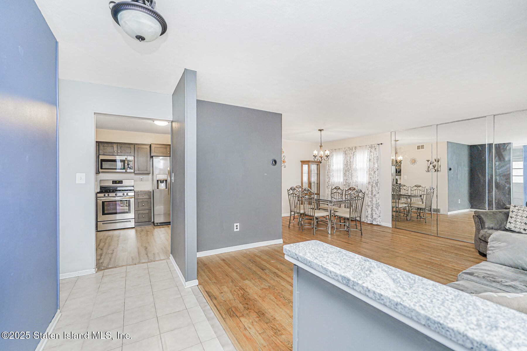 2075 North Railroad Avenue Image 4