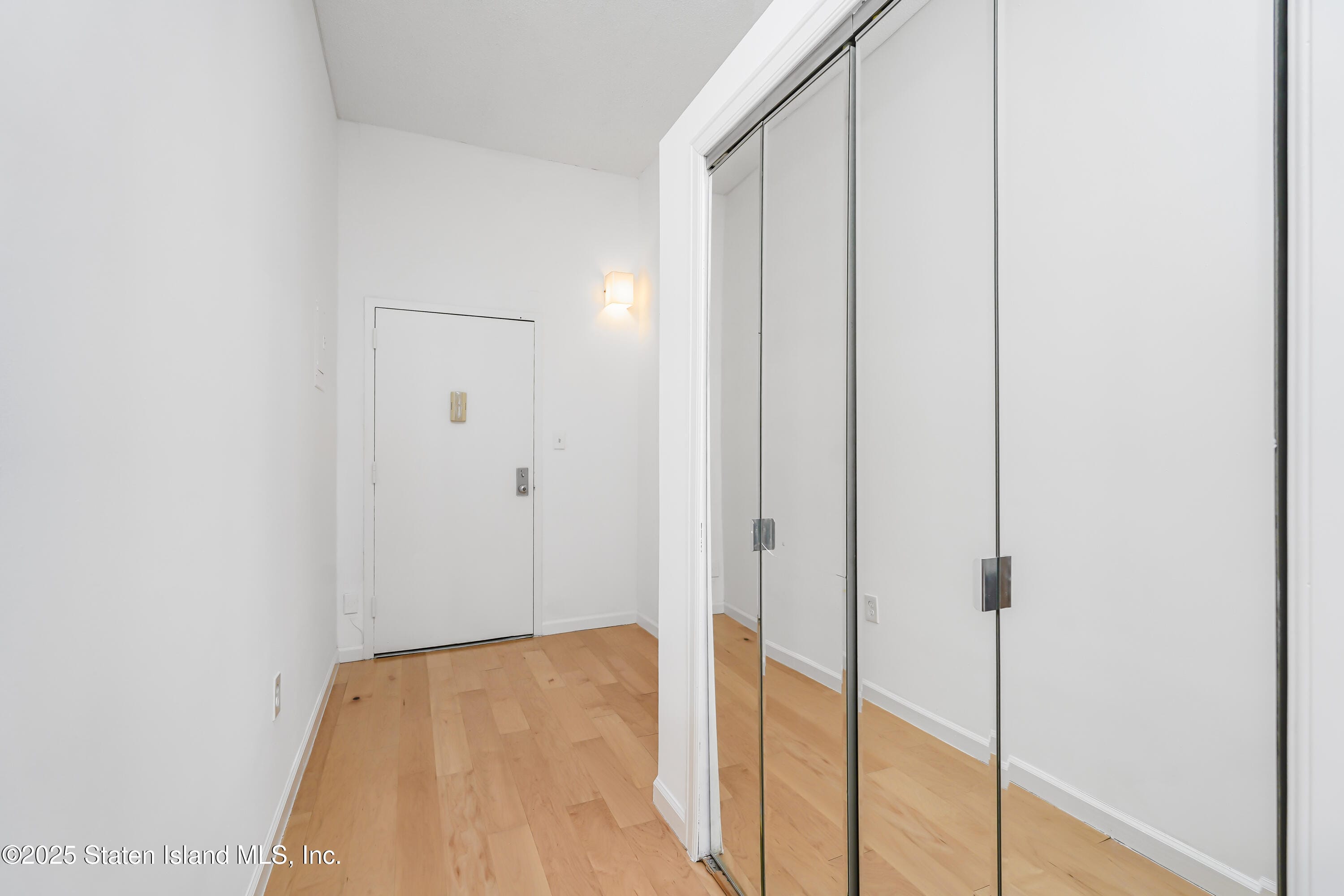 10 Bay Street Landing 5-A Image 2