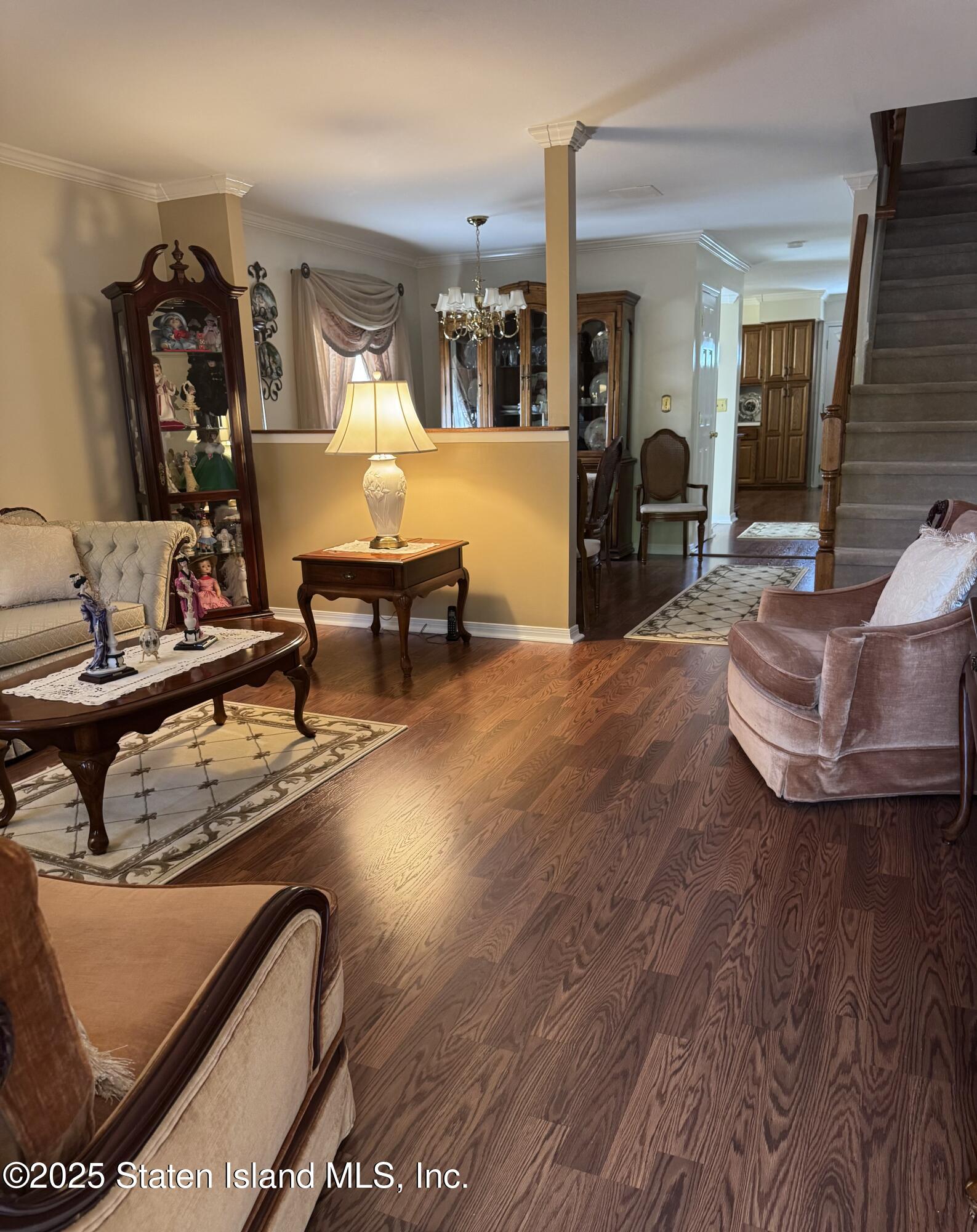1024 Rensselaer Avenue Image 5