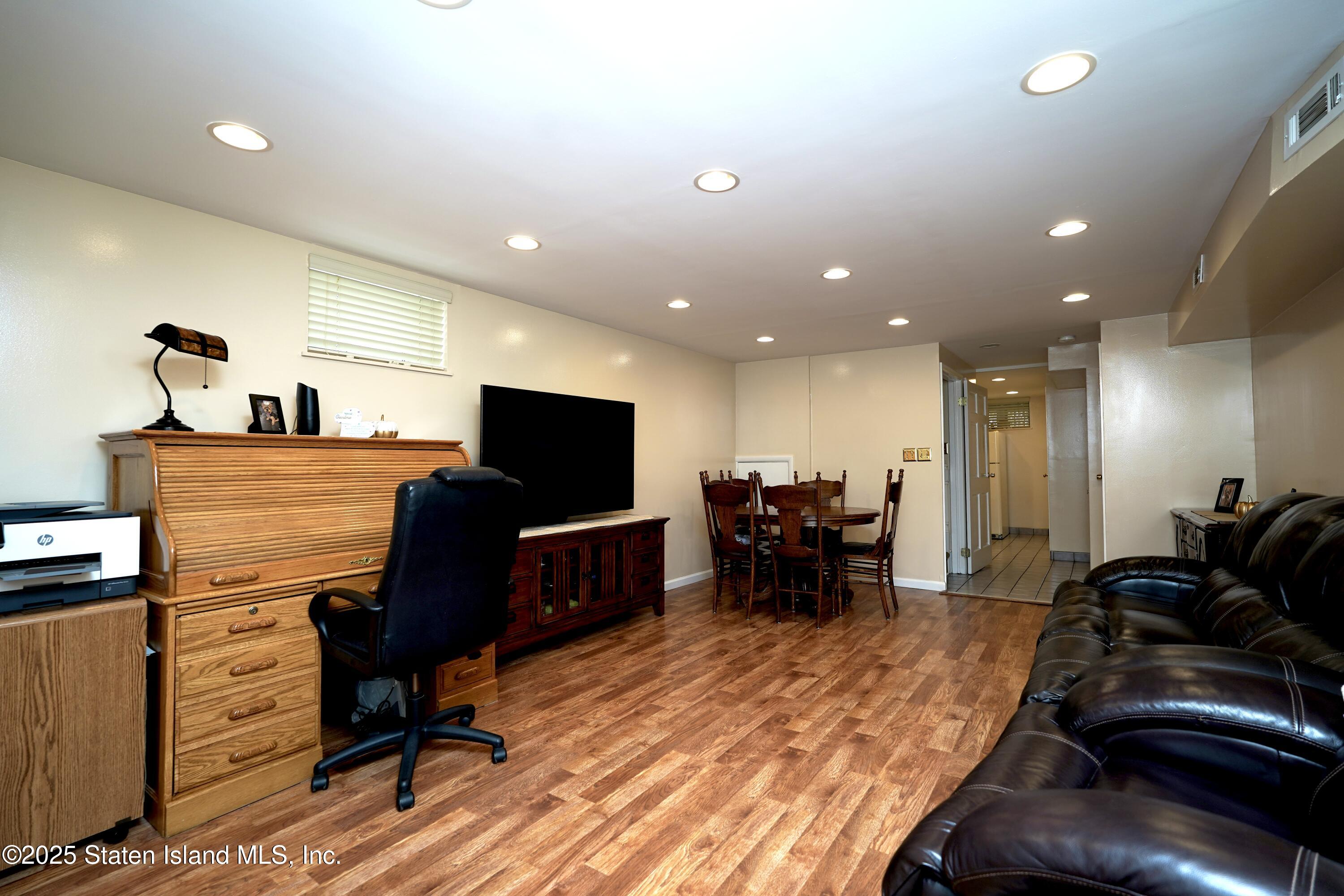 1024 Rensselaer Avenue, Staten Island, NY, 10309 image 18
