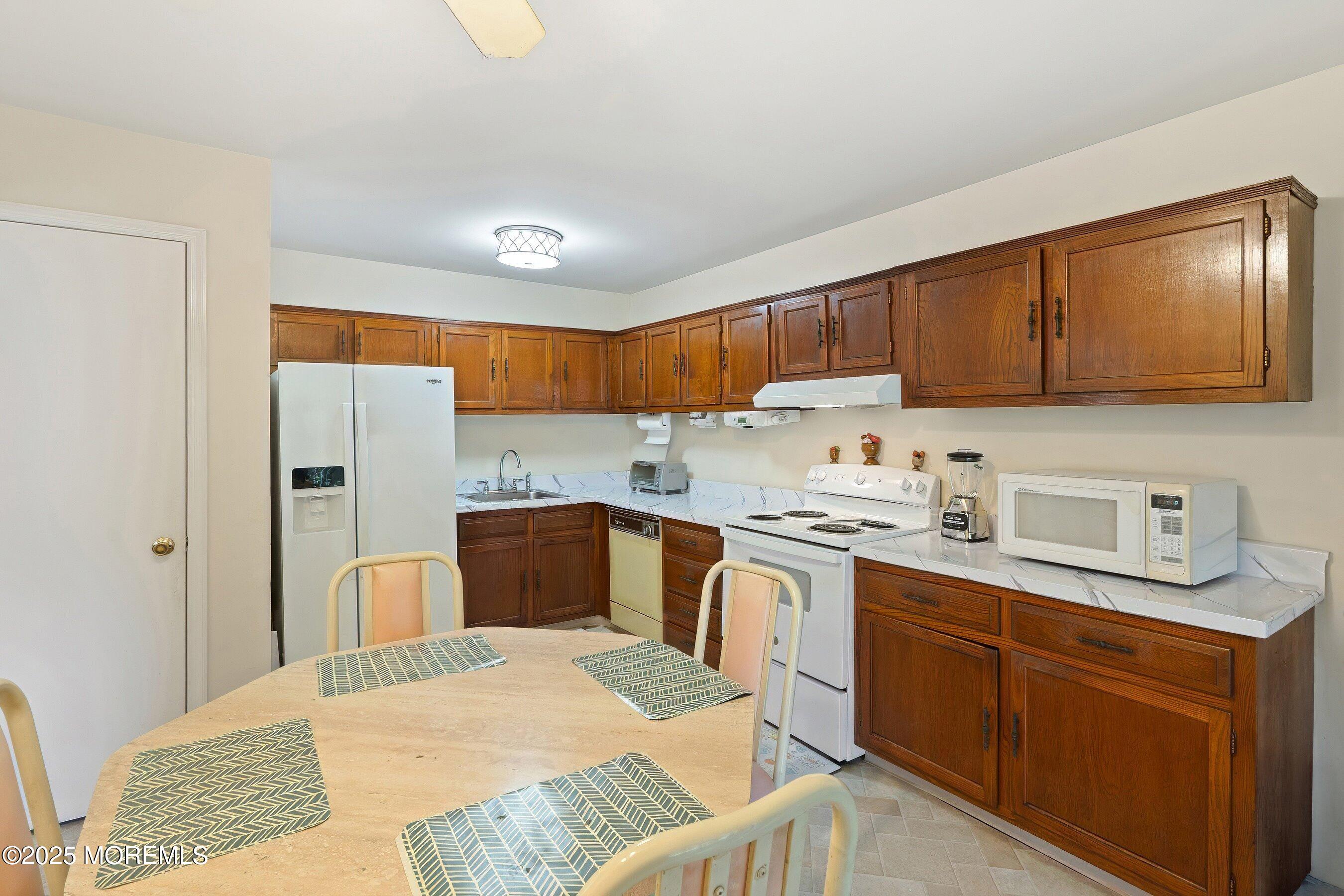 119 Muhlen Platz A, Freehold, NJ, 07728 image 12