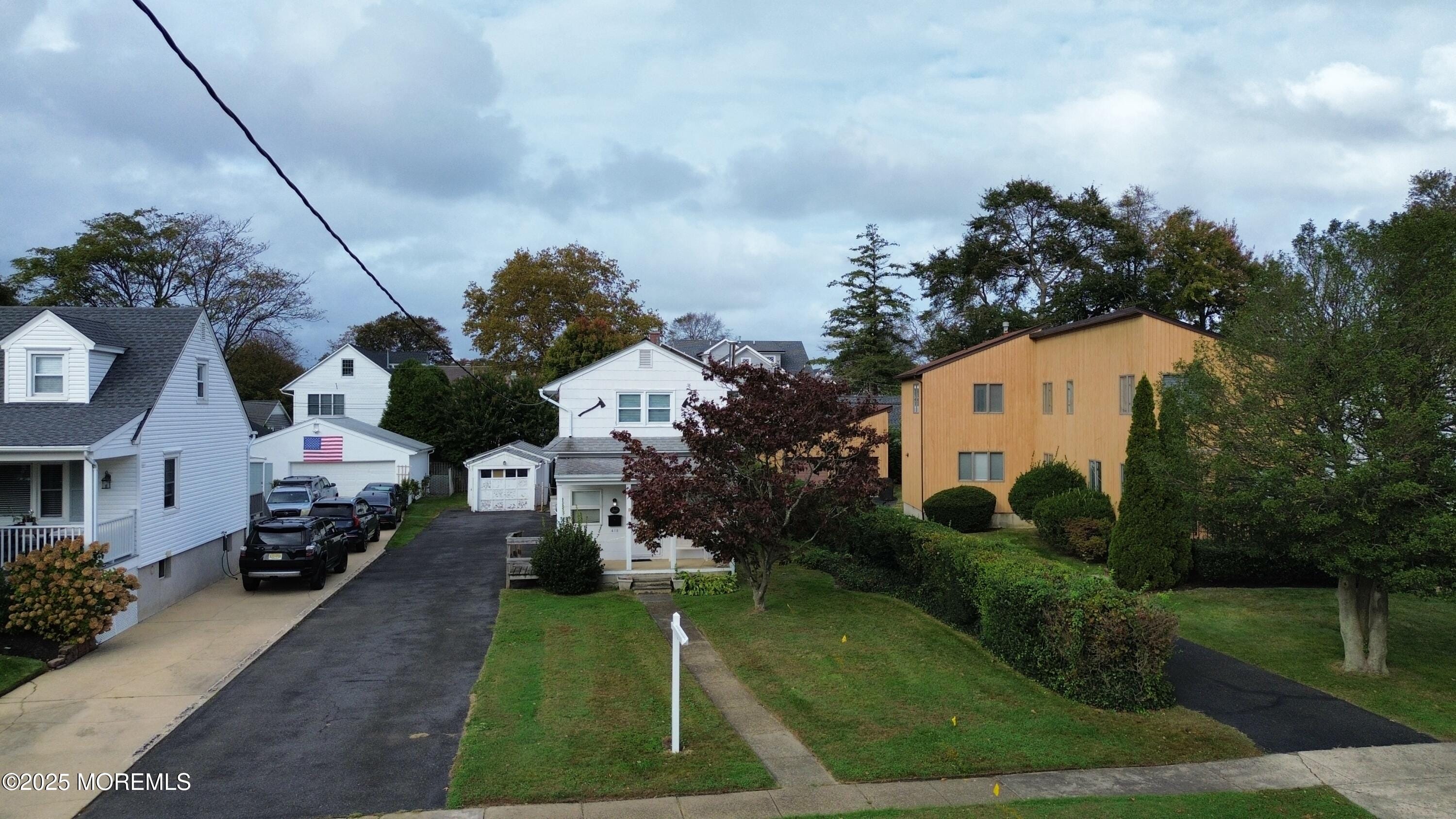 418 Salem Avenue Image 2