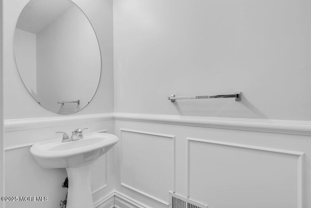 16 Charming Way, Lakewood, NJ, 08701 image 9