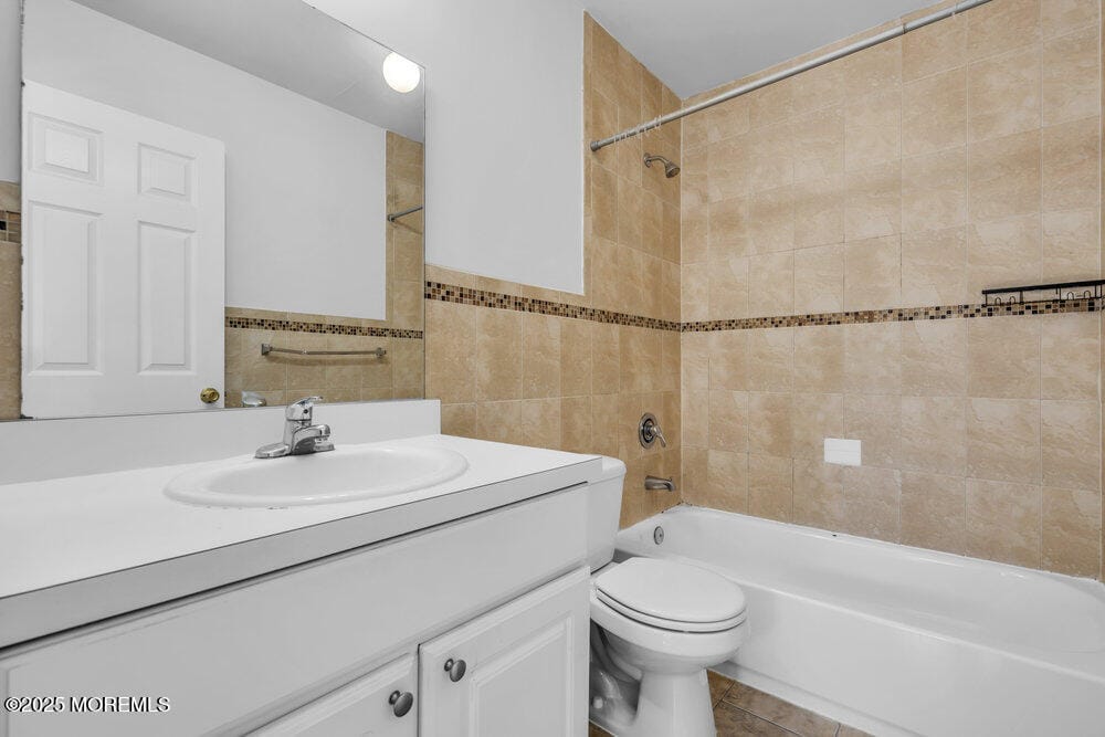 16 Charming Way, Lakewood, NJ, 08701 image 20