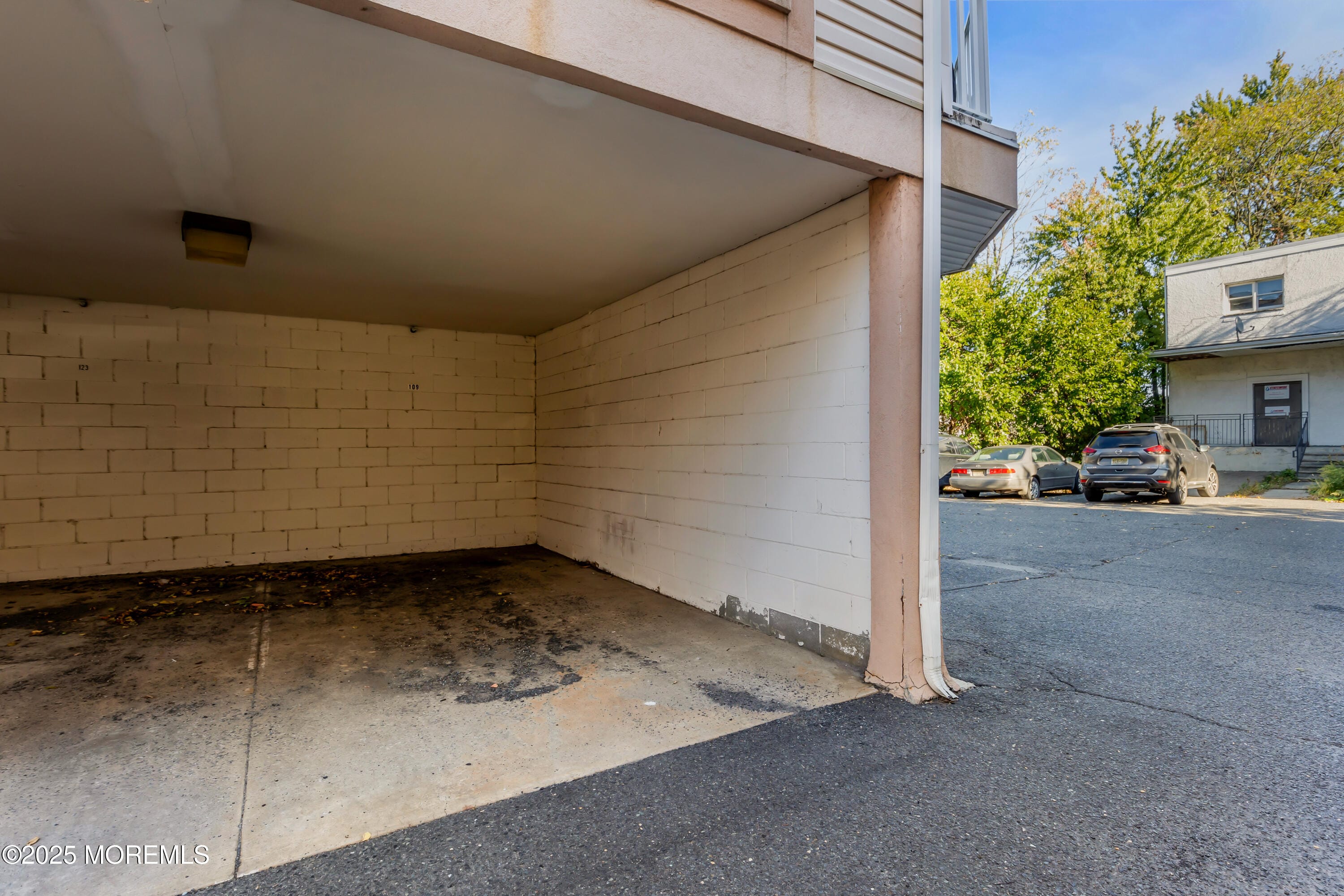 109 Adamecs Way, South Amboy, NJ, 08879 image 20