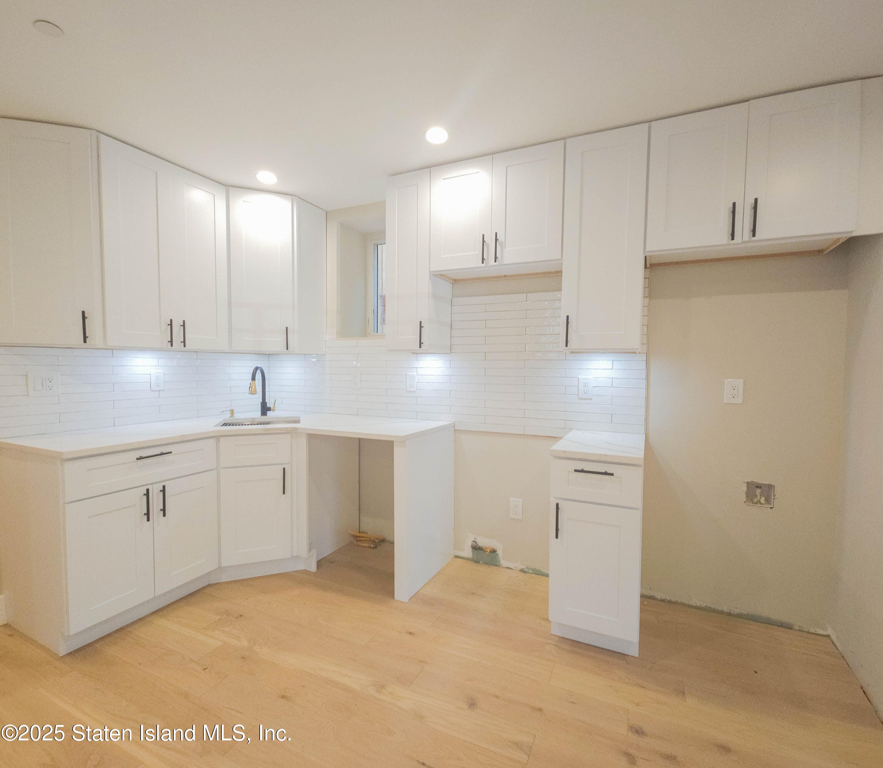 334 Van Duzer Street, Staten Island, NY, 10304 image 18