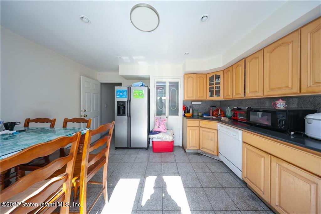 31 Giordan Court, Staten Island, NY, 10303 image 6