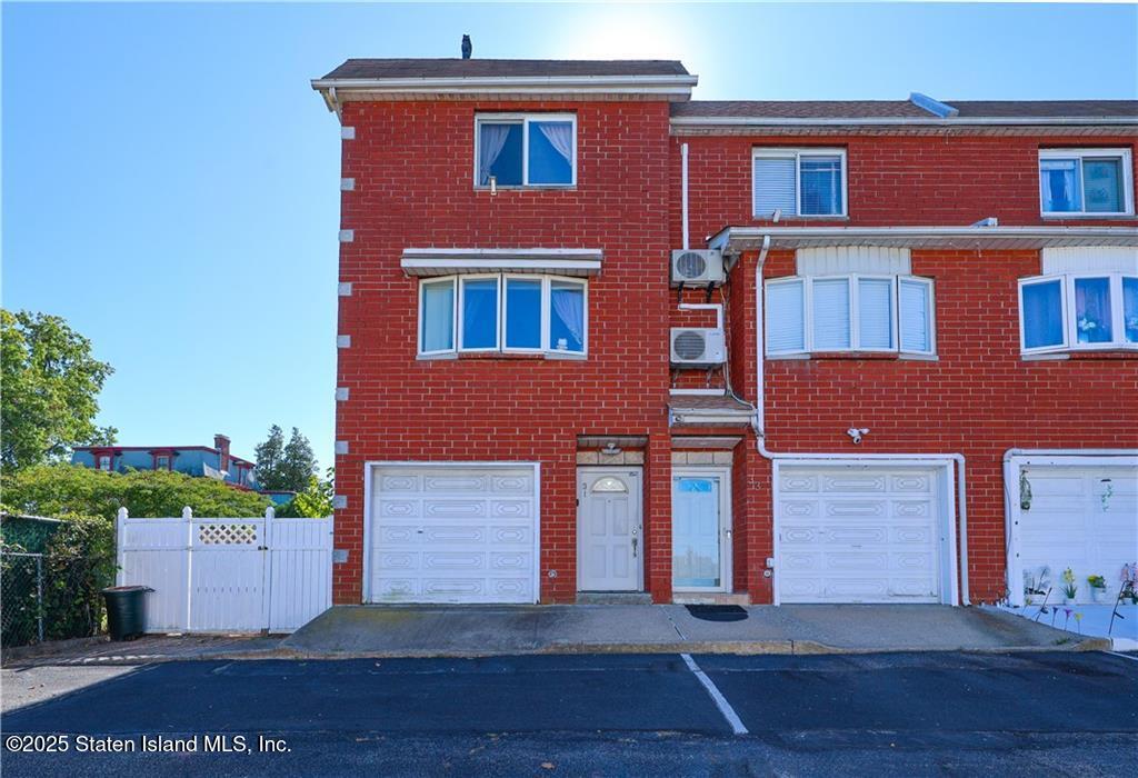 31 Giordan Court Image 1