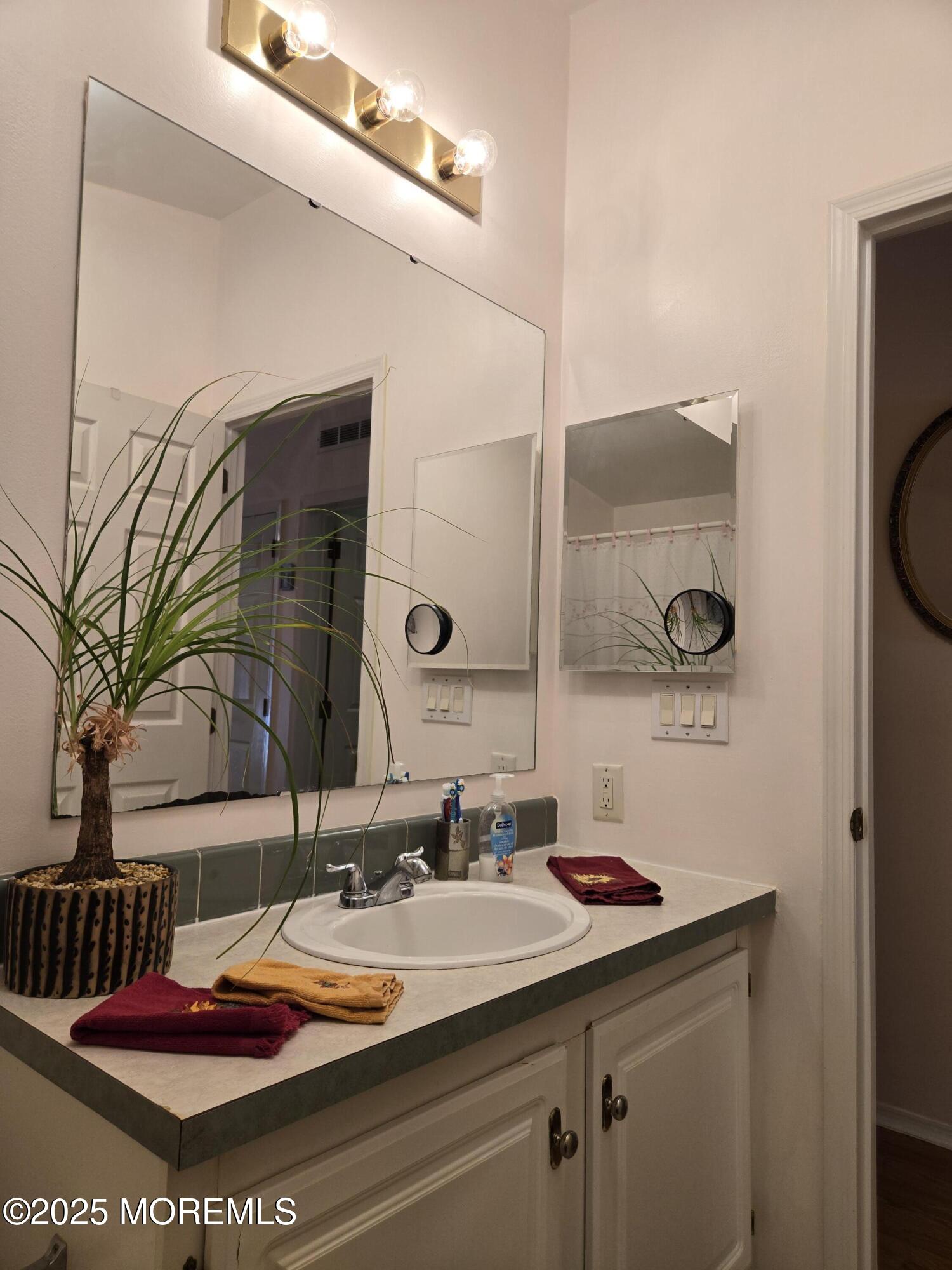 98 Woody Road, Freehold, NJ, 07728 image 26